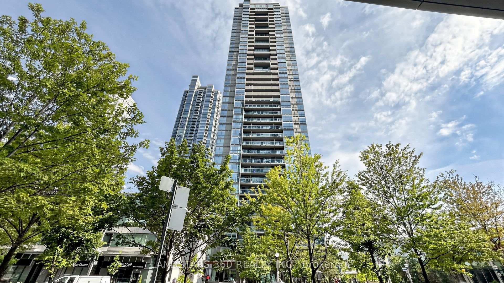 Photo 32 of Unit 1811, 15 Fort York Boulevard, Toronto, Waterfront Communities — HOMEH
