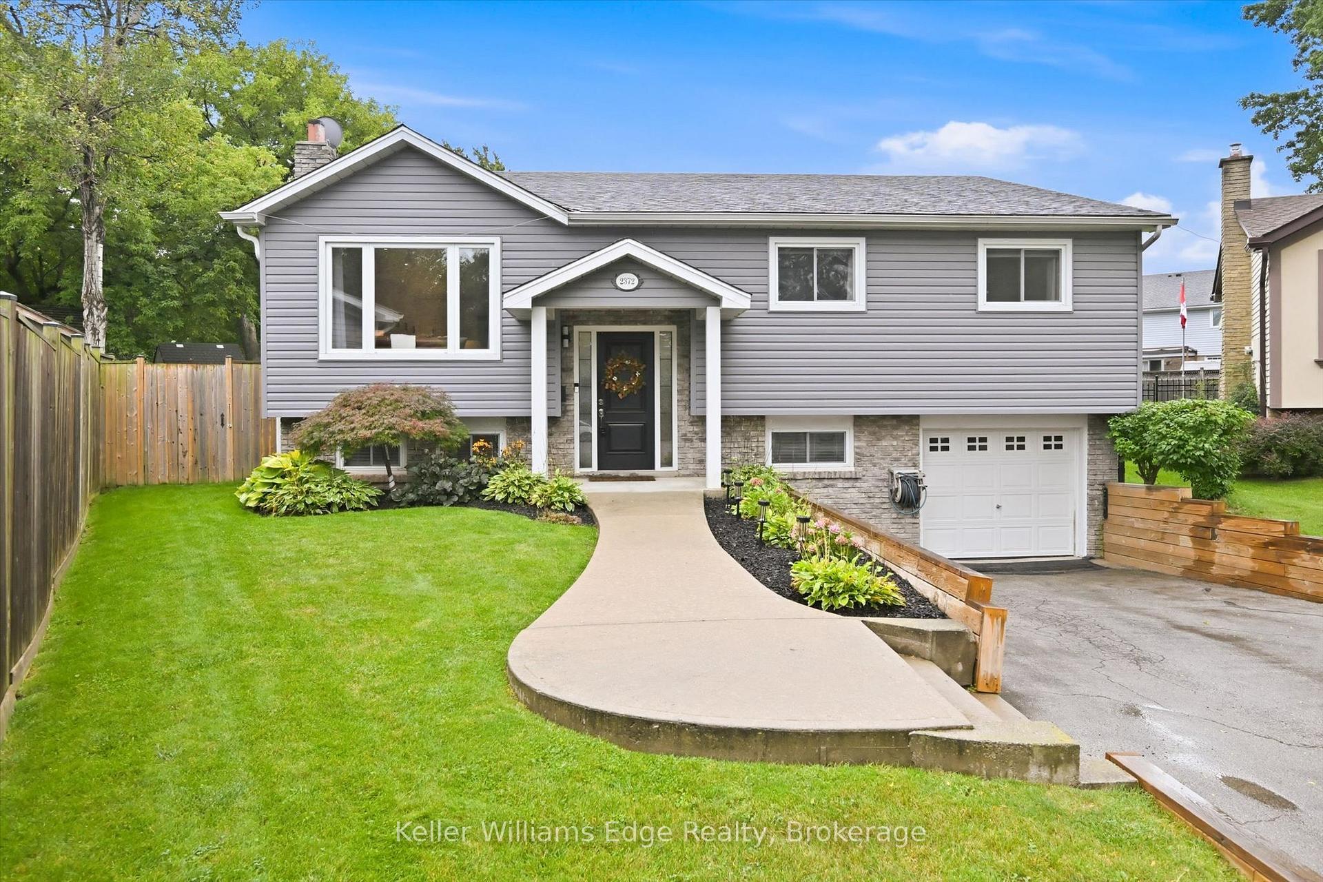 Photo 1 of 2372 Cayuga Court, Burlington, Brant Hills — HOMEH