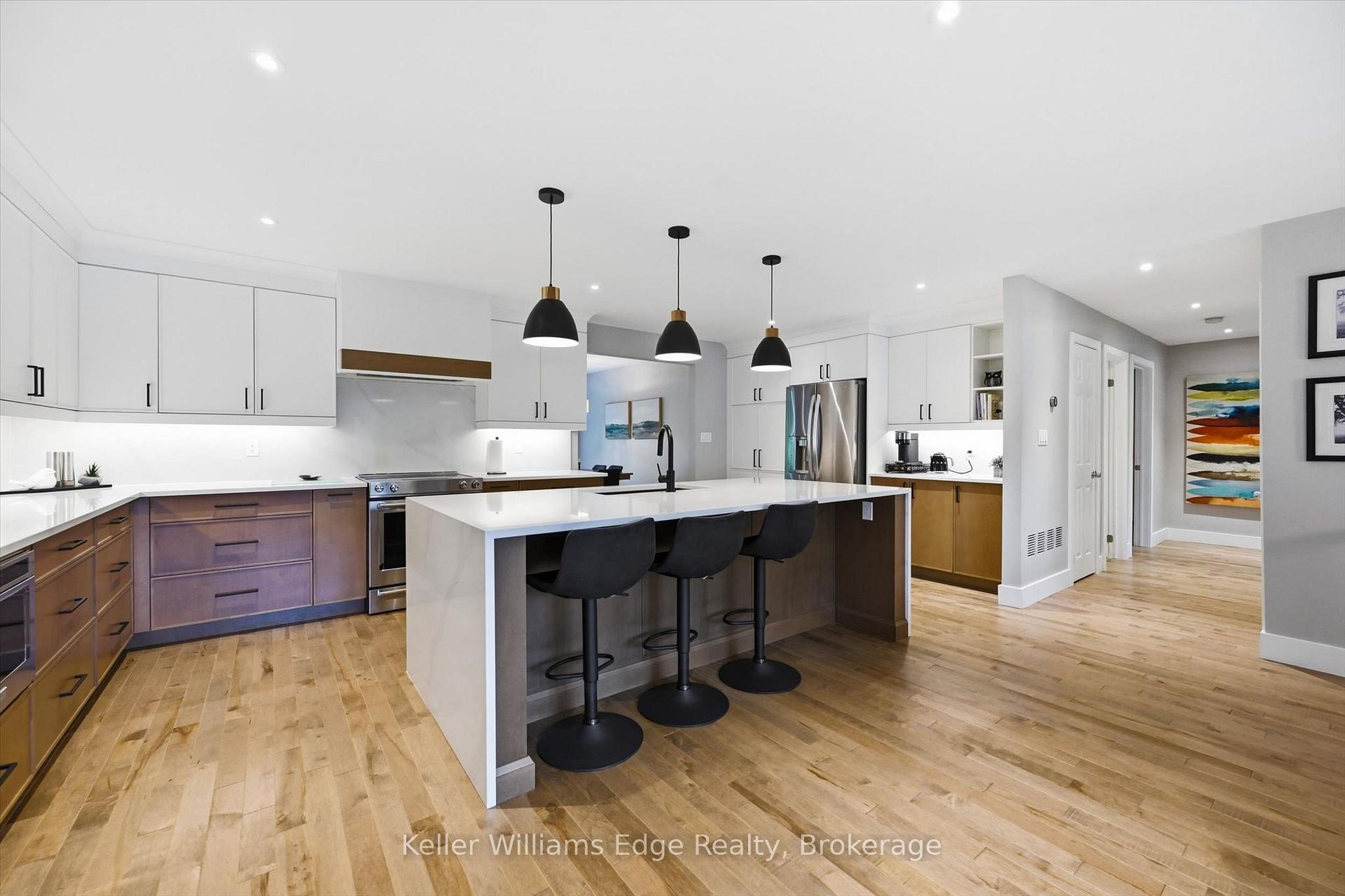 Photo 10 of 2372 Cayuga Court, Burlington, Brant Hills — HOMEH