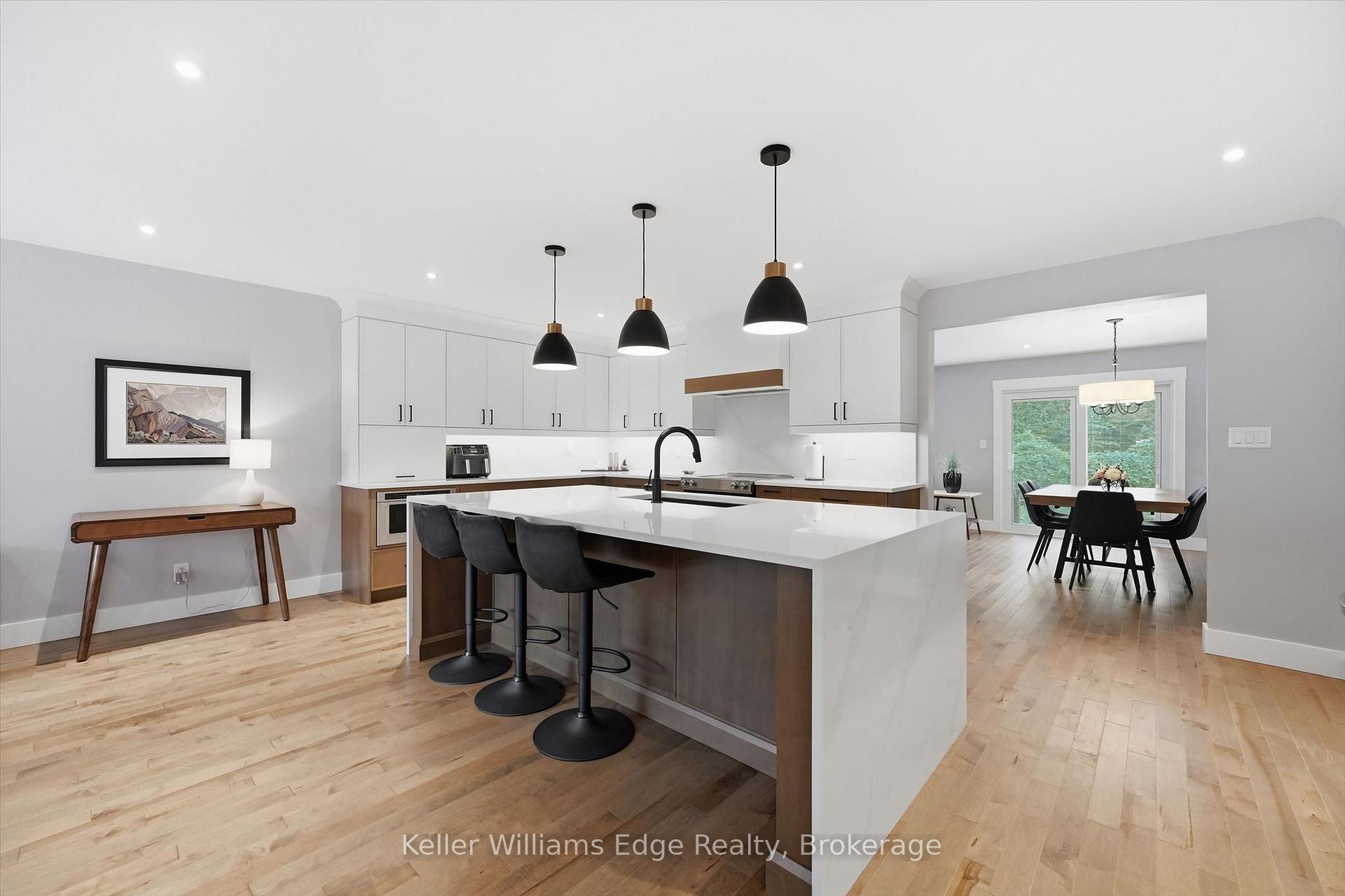Photo 12 of 2372 Cayuga Court, Burlington, Brant Hills — HOMEH
