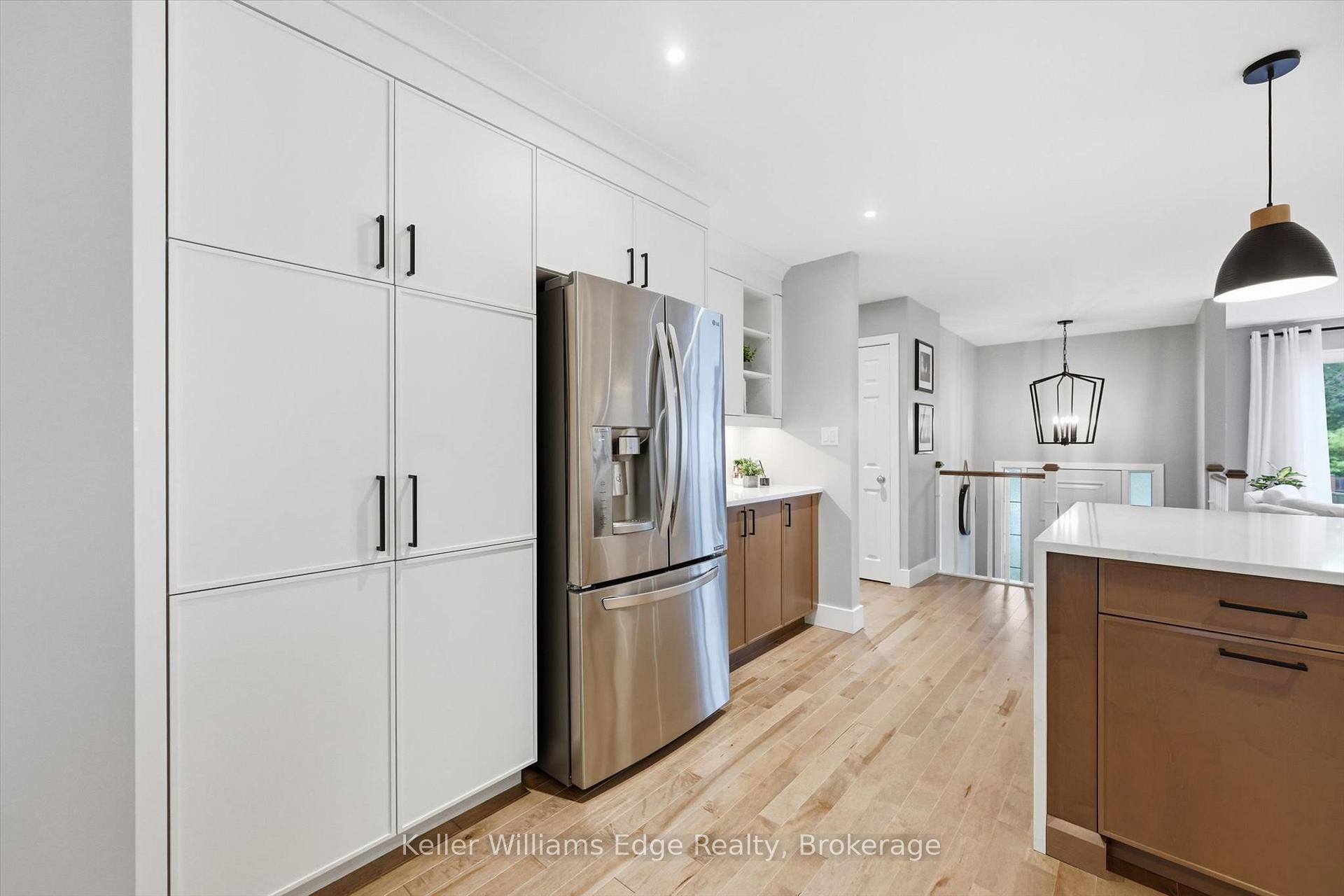 Photo 13 of 2372 Cayuga Court, Burlington, Brant Hills — HOMEH