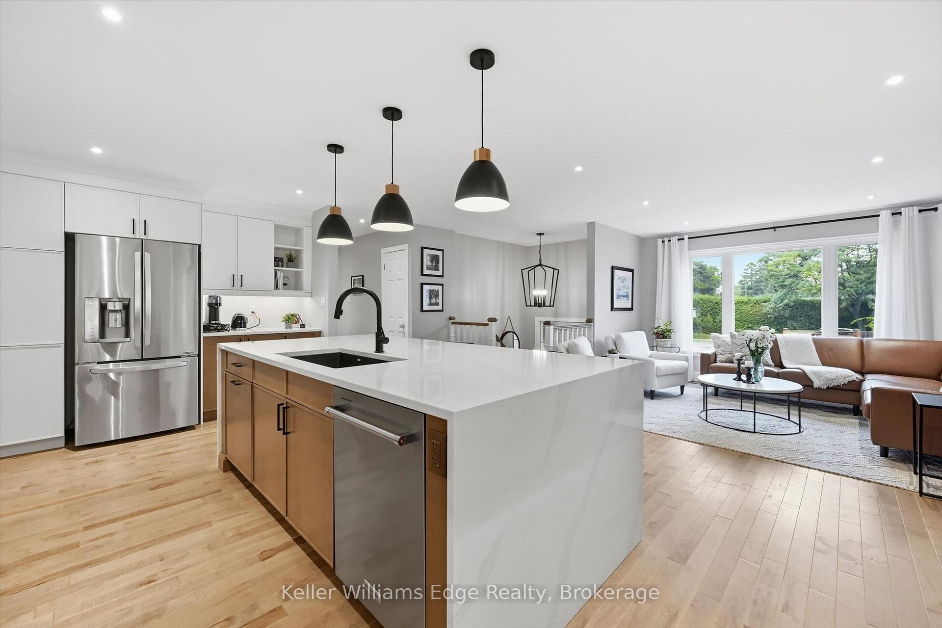 Photo 17 of 2372 Cayuga Court, Burlington, Brant Hills — HOMEH
