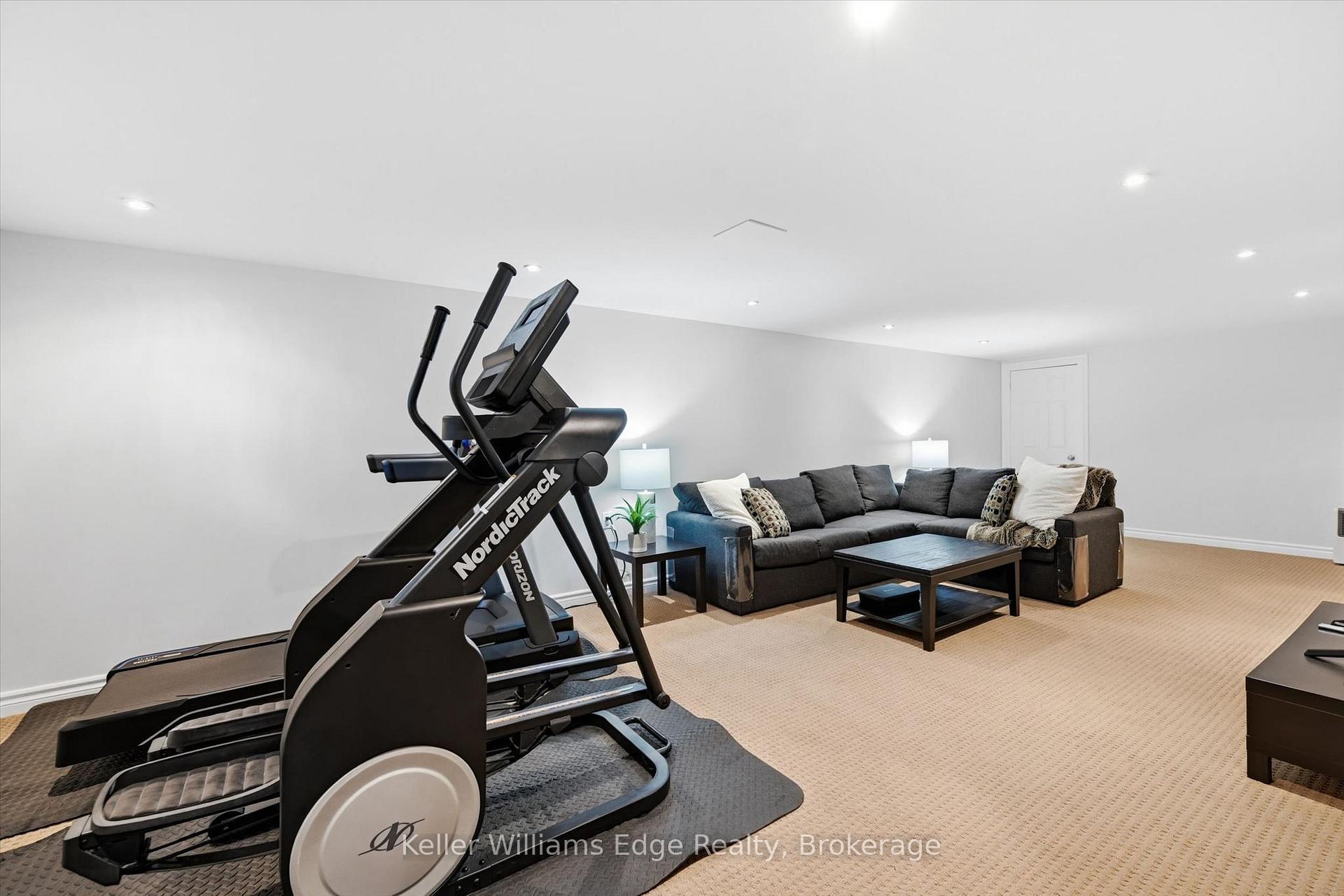 Photo 37 of 2372 Cayuga Court, Burlington, Brant Hills — HOMEH