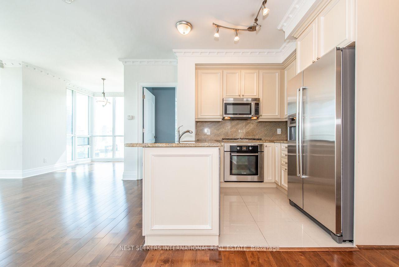 Photo 3 of Unit 3602, 16 Harbour Street, Toronto, Waterfront Communities — HOMEH