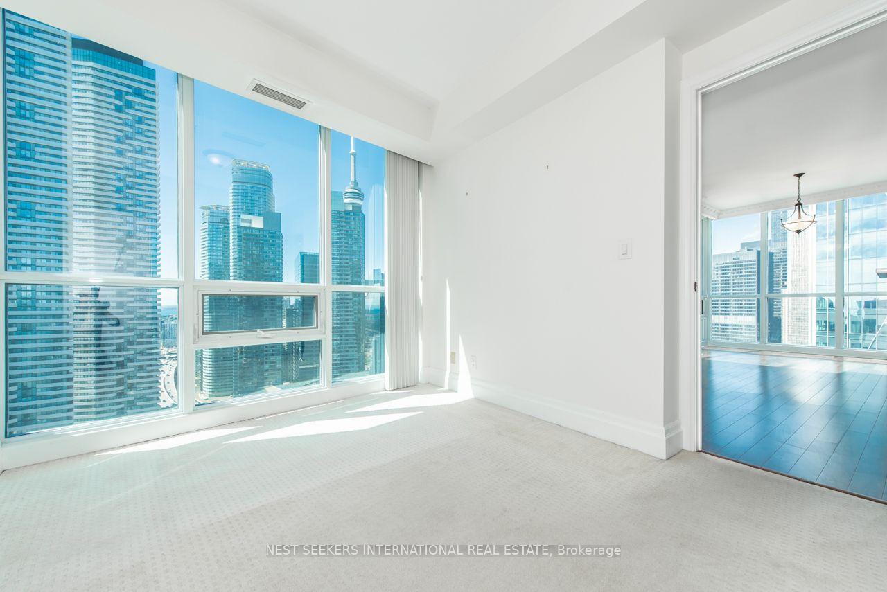 Photo 12 of Unit 3602, 16 Harbour Street, Toronto, Waterfront Communities — HOMEH