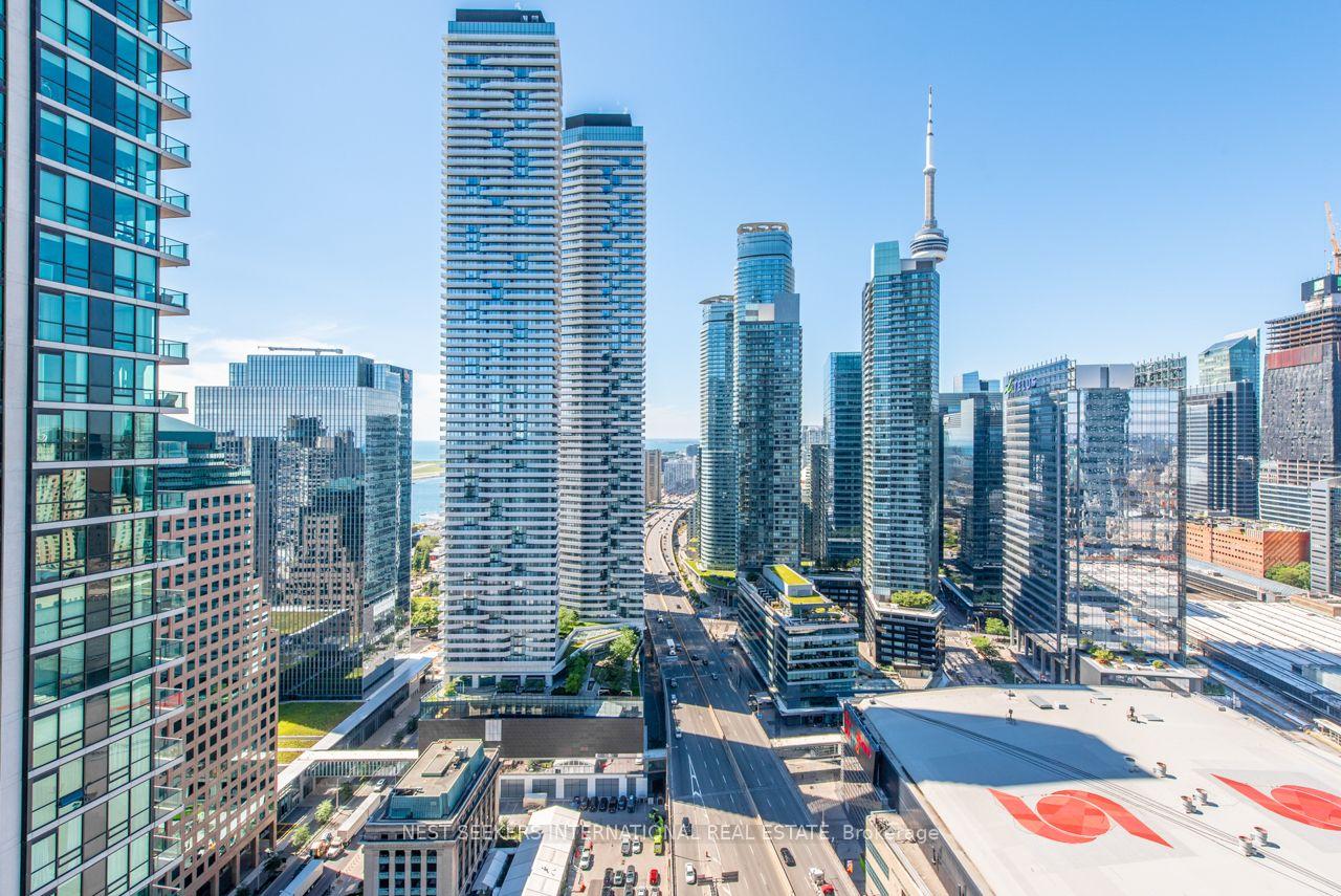 Photo 15 of Unit 3602, 16 Harbour Street, Toronto, Waterfront Communities — HOMEH
