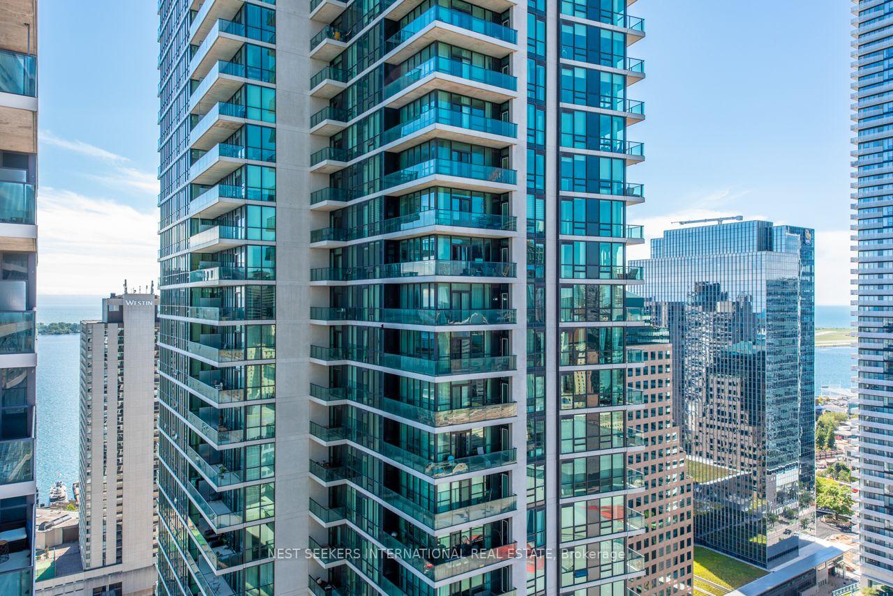 Photo 17 of Unit 3602, 16 Harbour Street, Toronto, Waterfront Communities — HOMEH