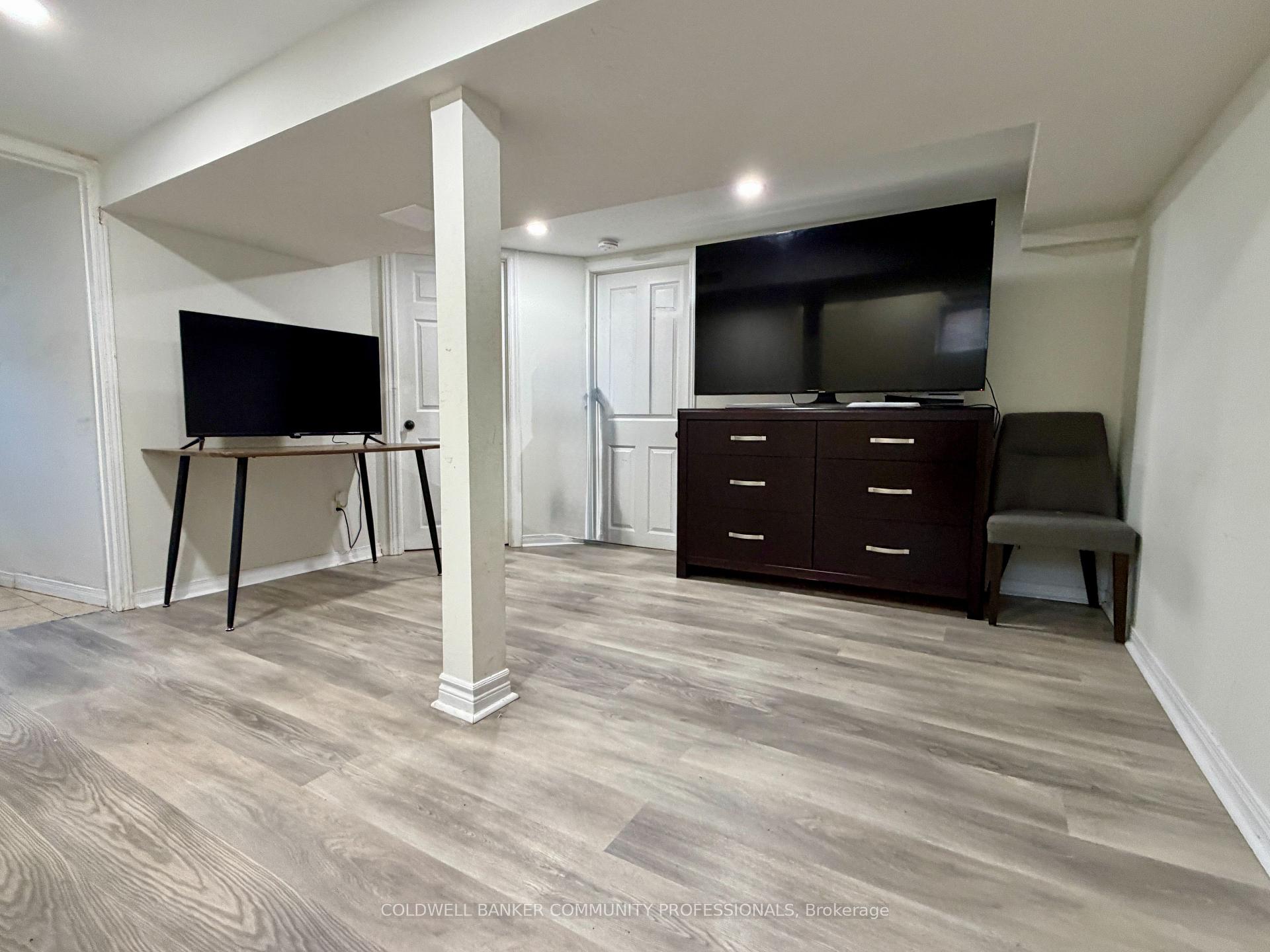 Photo 17 of 94 Howard Avenue, Hamilton, Balfour — HOMEH