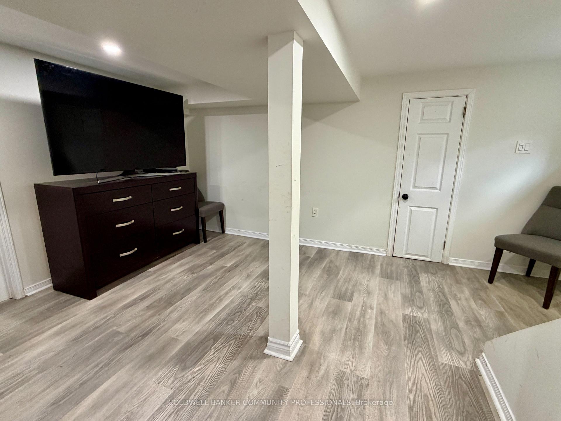 Photo 18 of 94 Howard Avenue, Hamilton, Balfour — HOMEH