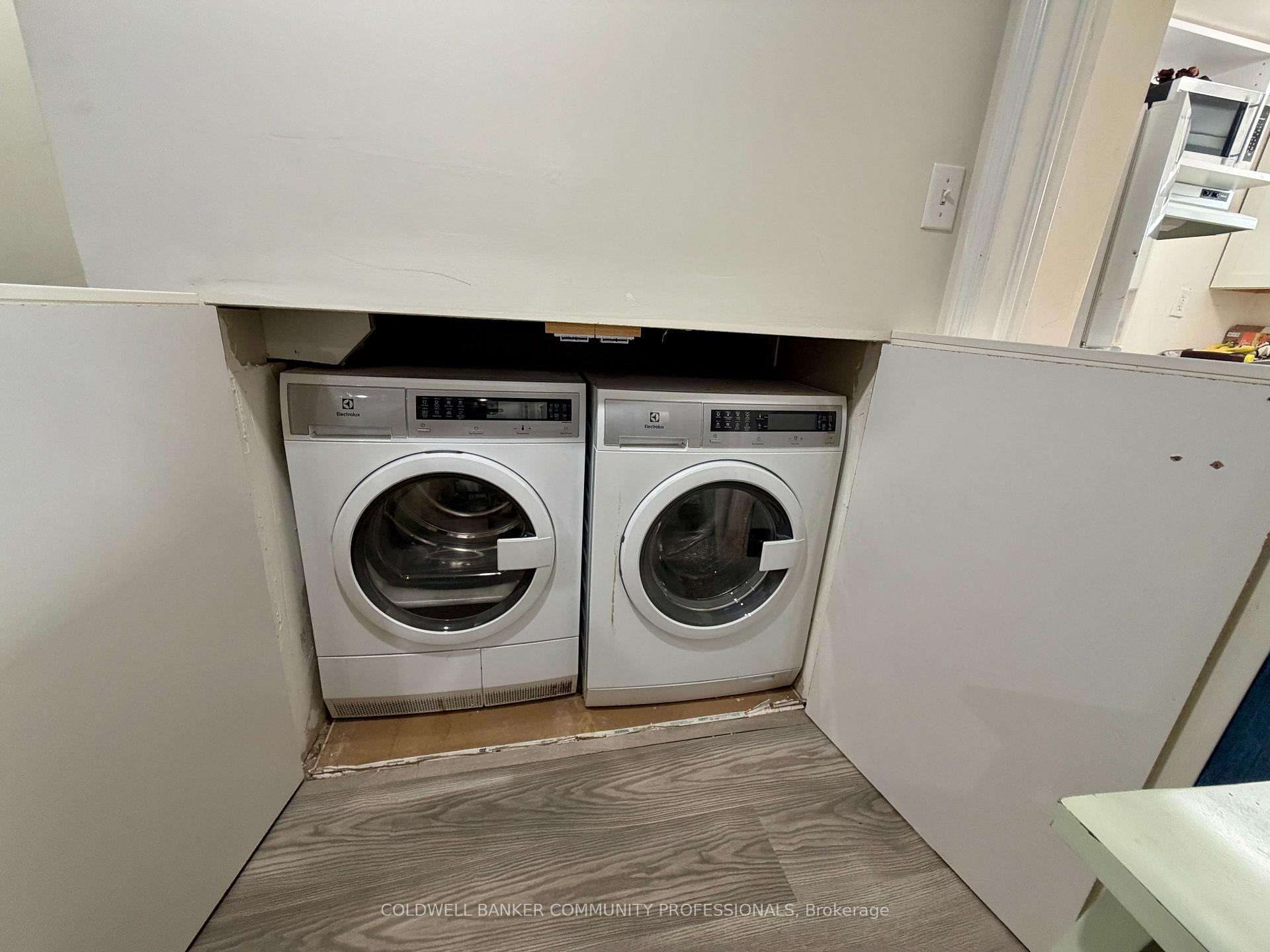Photo 22 of 94 Howard Avenue, Hamilton, Balfour — HOMEH