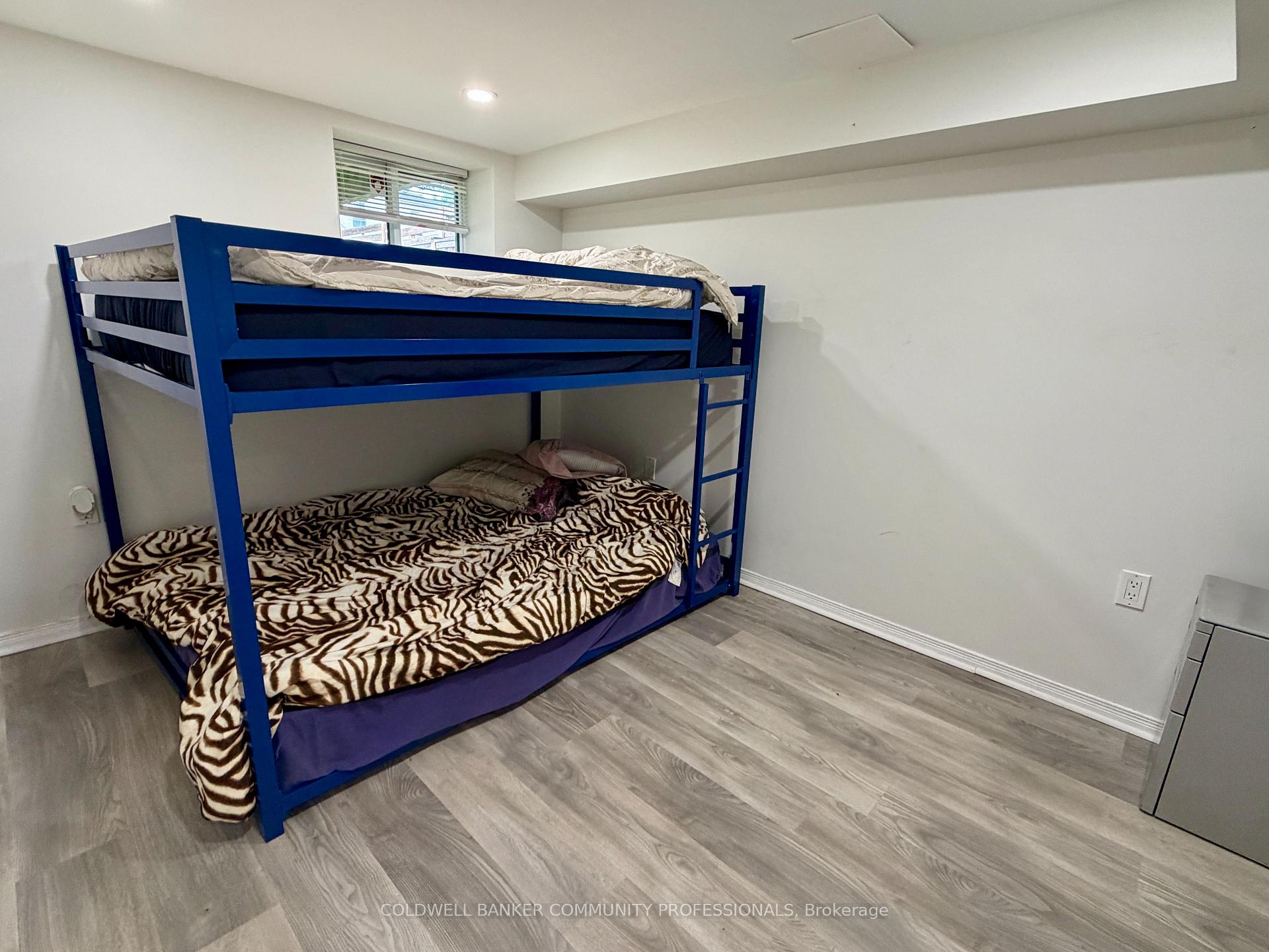Photo 23 of 94 Howard Avenue, Hamilton, Balfour — HOMEH