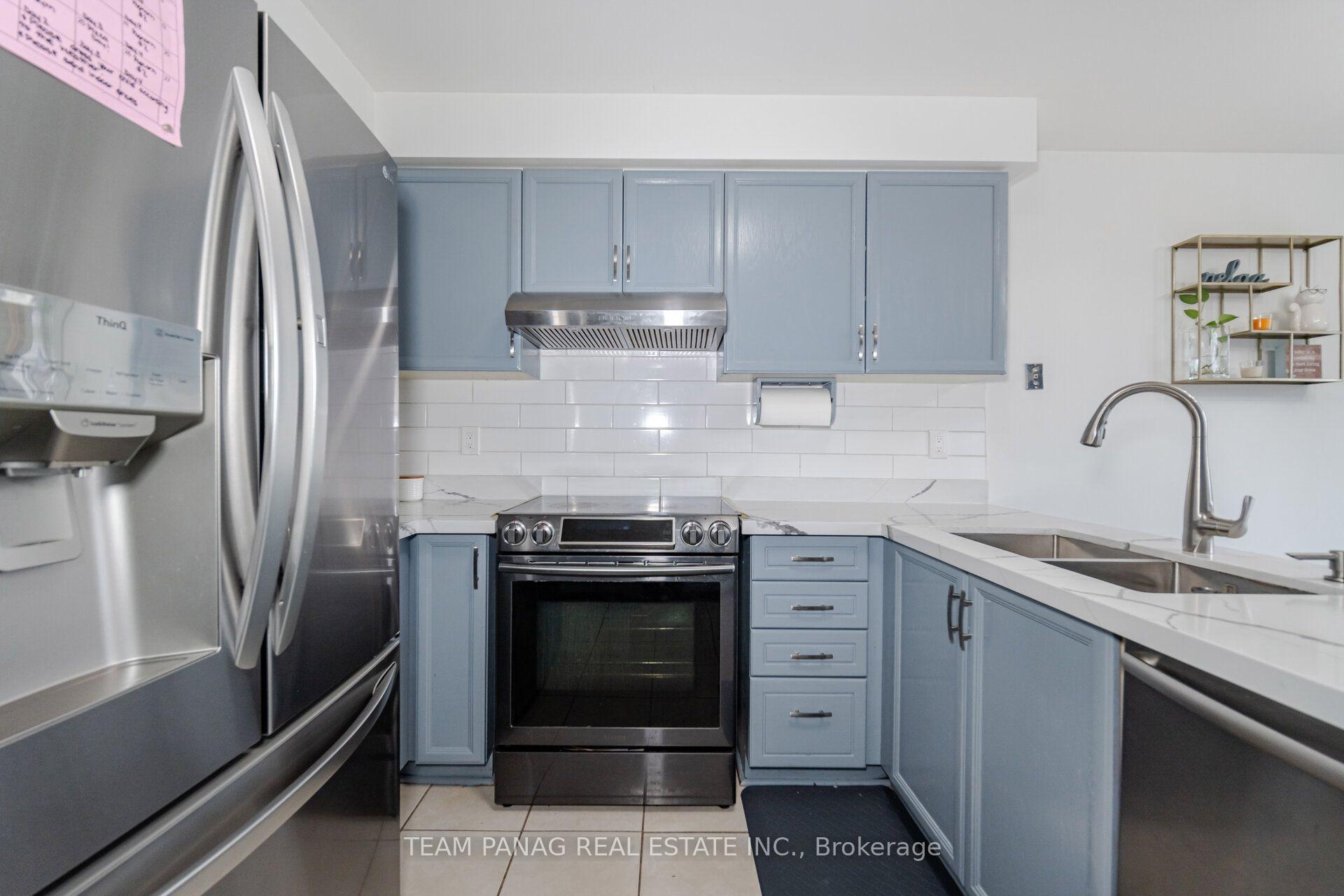 Photo 11 of 8 Drayglass Court, Brampton, Heart Lake East — HOMEH