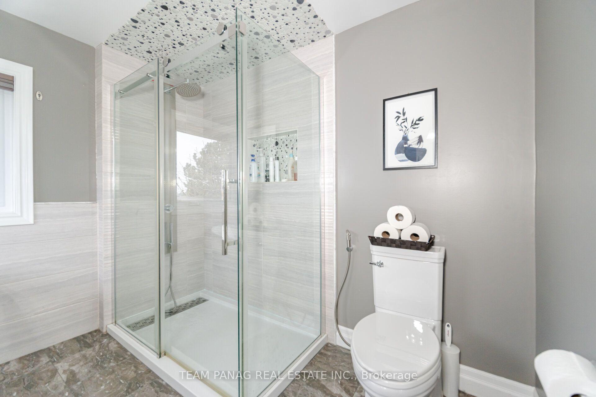 Photo 25 of 8 Drayglass Court, Brampton, Heart Lake East — HOMEH