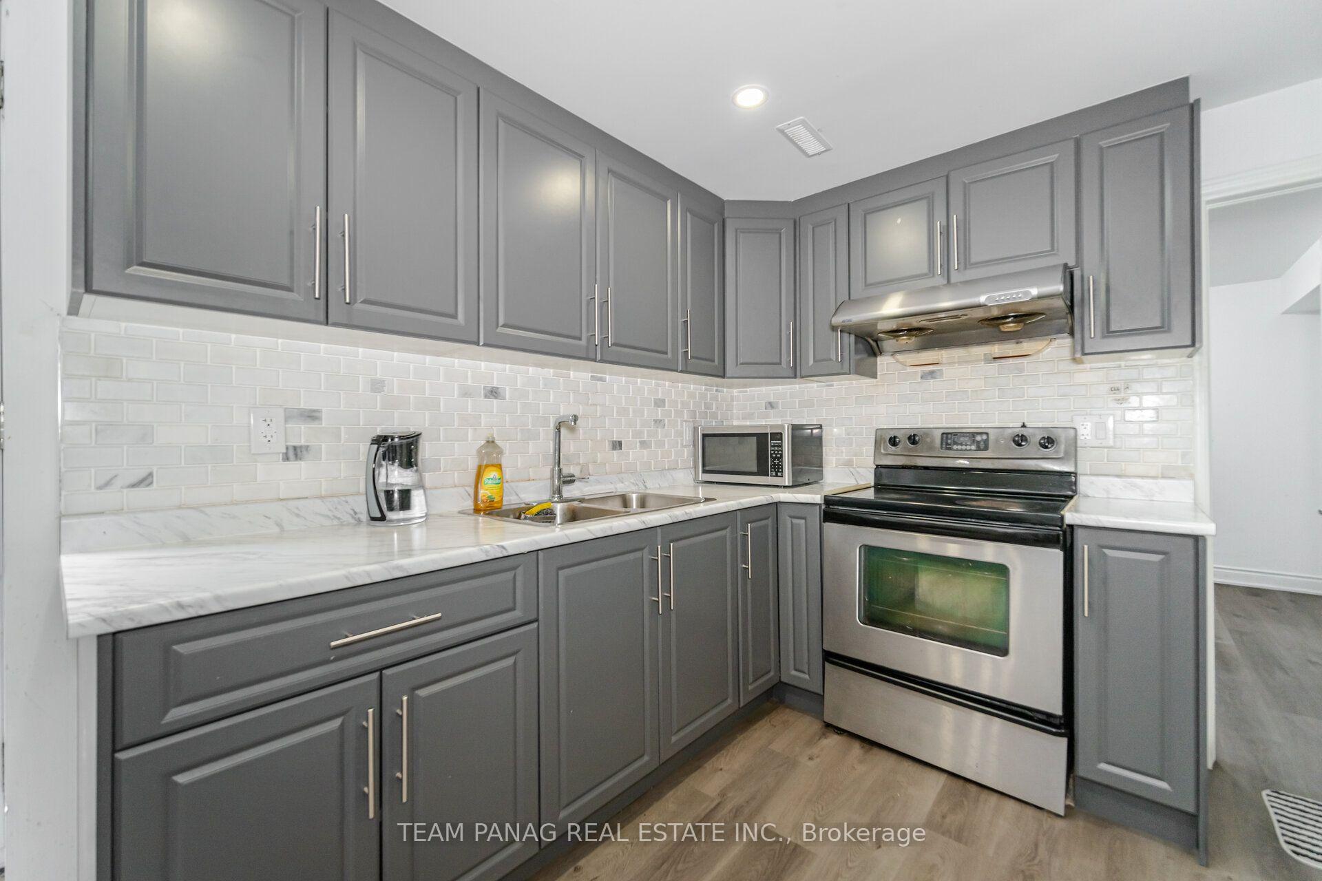 Photo 39 of 8 Drayglass Court, Brampton, Heart Lake East — HOMEH