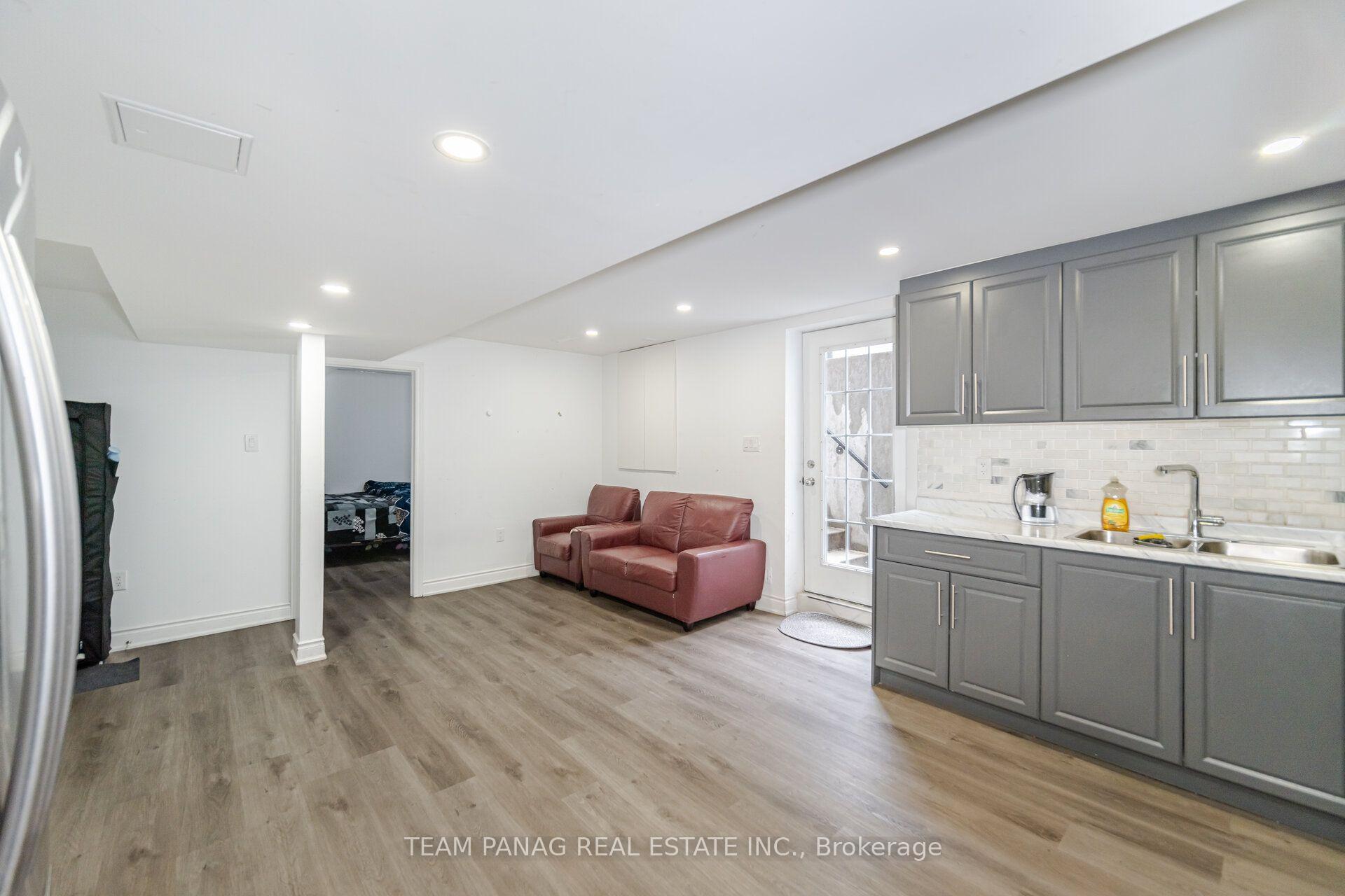 Photo 40 of 8 Drayglass Court, Brampton, Heart Lake East — HOMEH