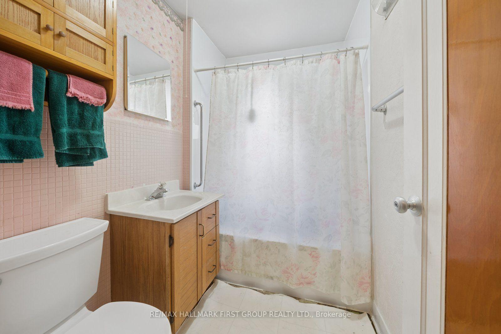 Photo 20 of 109 Colonel Danforth Trail, Scarborough, Centennial Scarborough — HOMEH