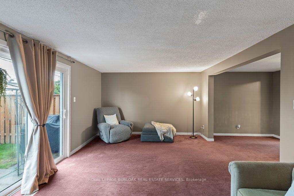 Photo 5 of Unit 43, 151 Gateshead Crescent, Hamilton, Stoney Creek — HOMEH