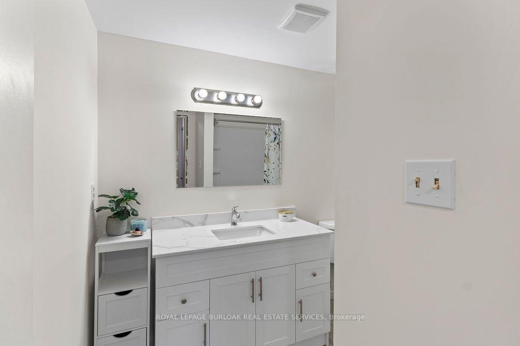Photo 14 of Unit 43, 151 Gateshead Crescent, Hamilton, Stoney Creek — HOMEH