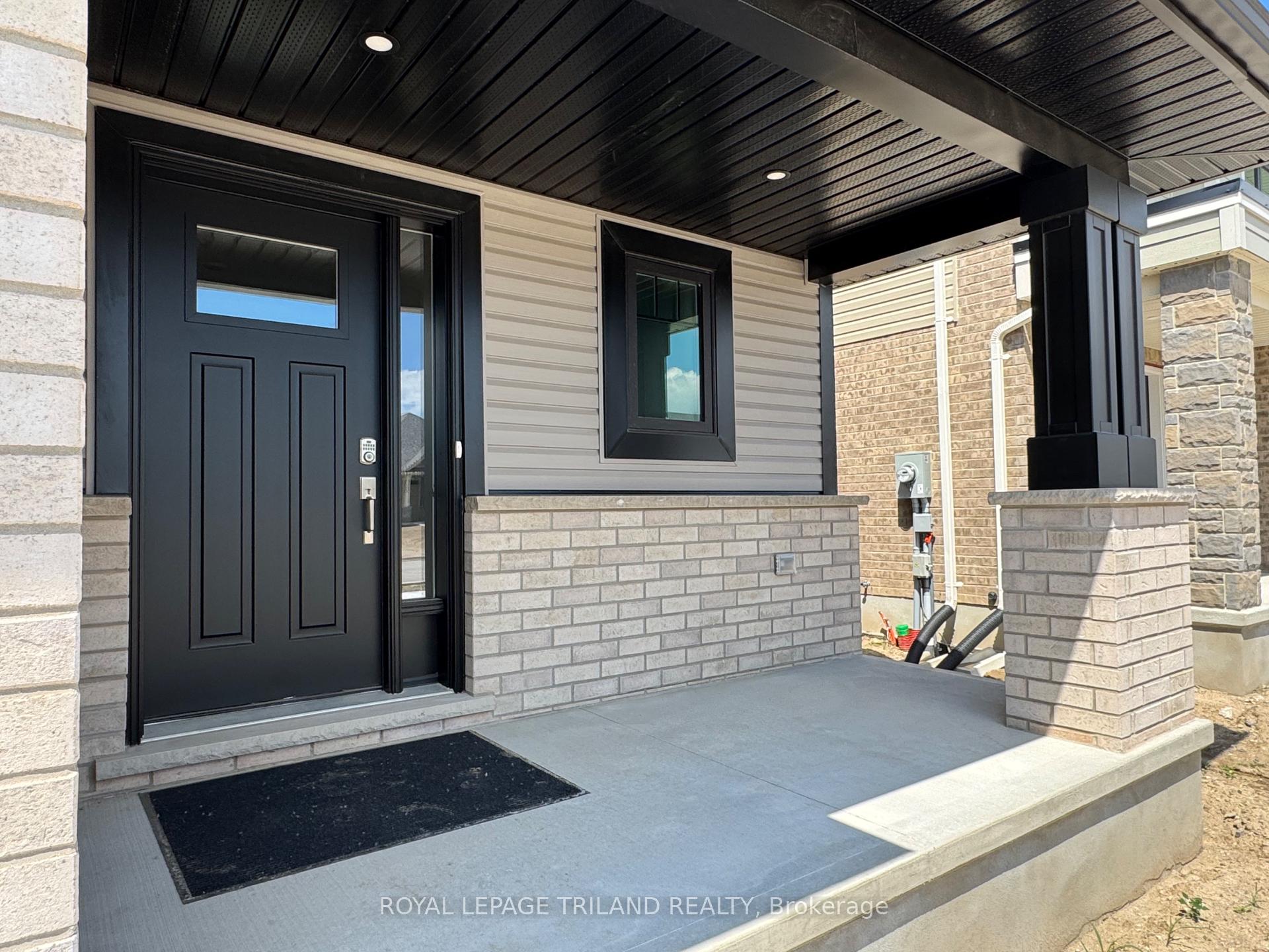 Photo 3 of 116 Styles Drive, St. Thomas — HOMEH