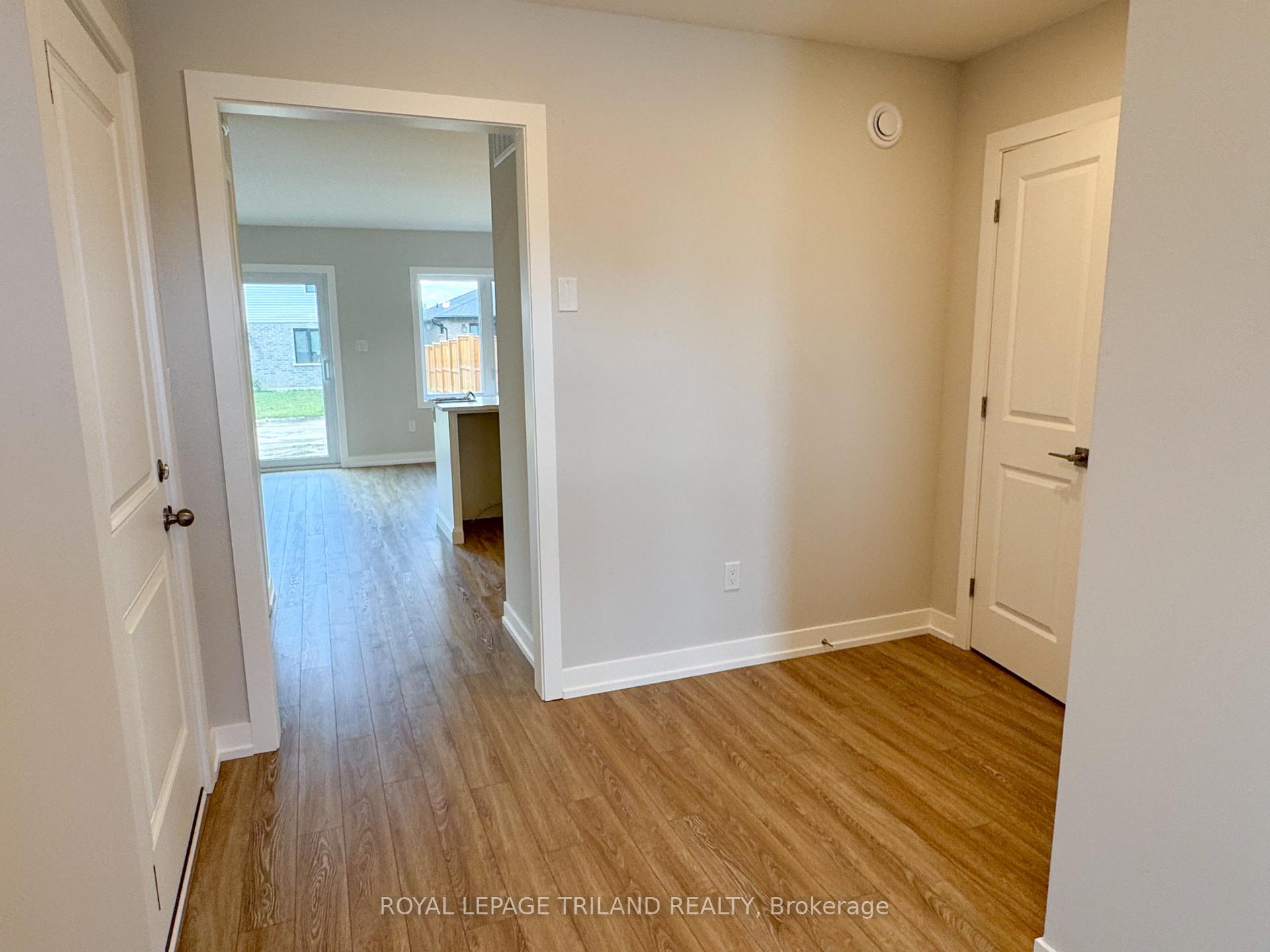 Photo 4 of 116 Styles Drive, St. Thomas — HOMEH