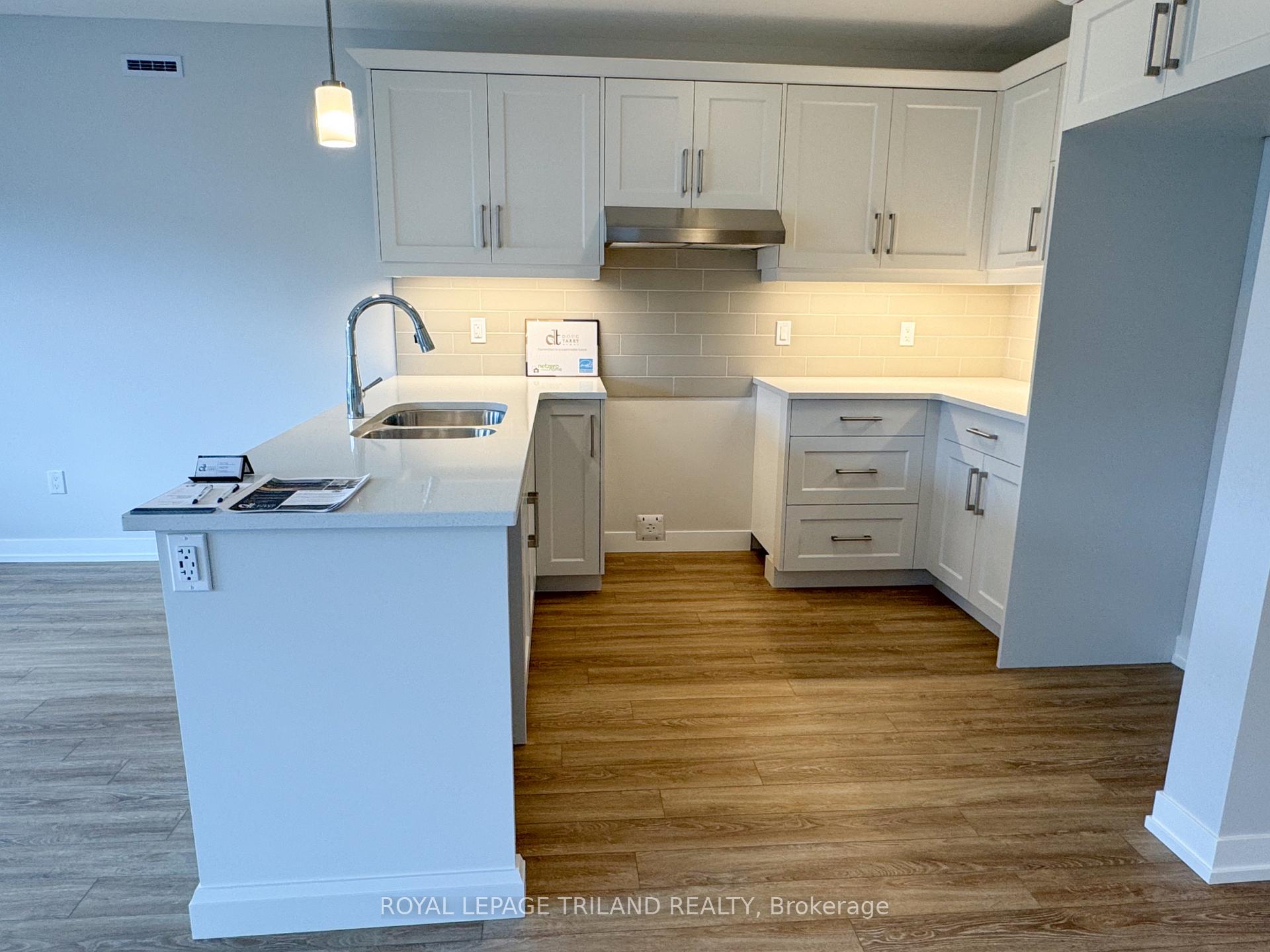 Photo 8 of 116 Styles Drive, St. Thomas — HOMEH