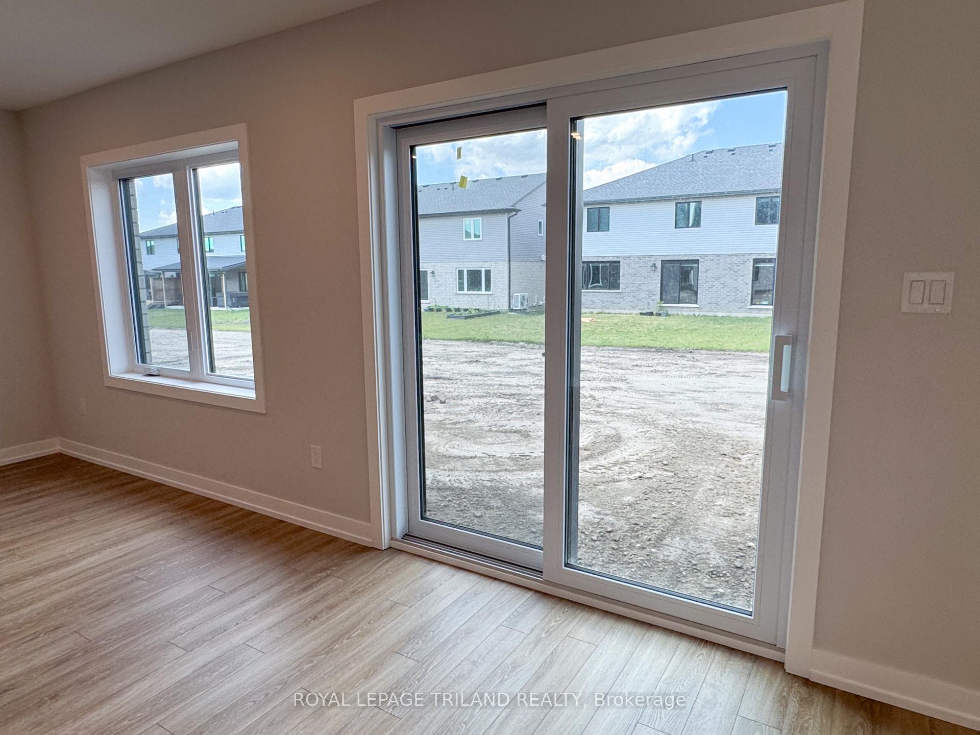Photo 13 of 116 Styles Drive, St. Thomas — HOMEH