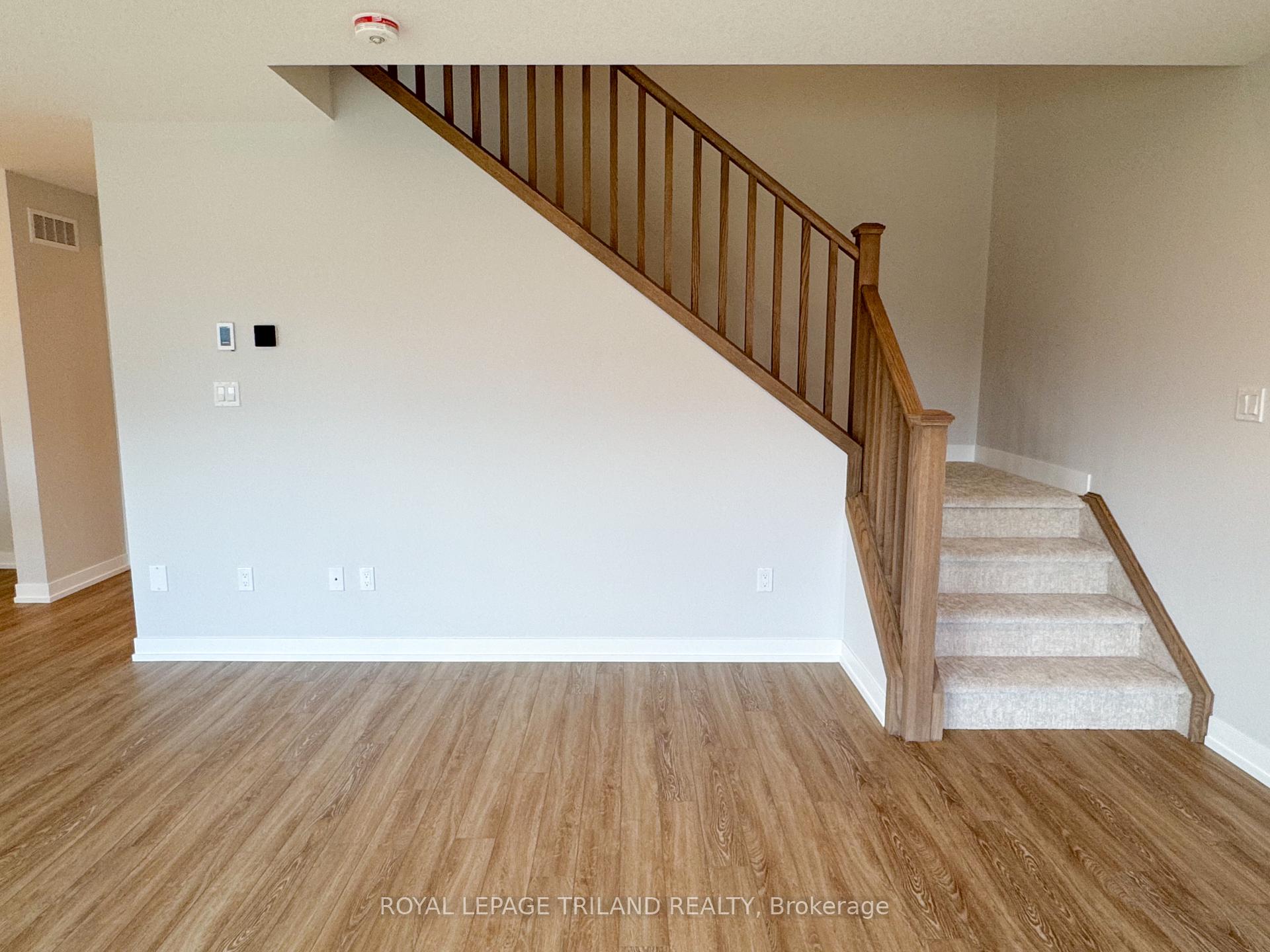 Photo 14 of 116 Styles Drive, St. Thomas — HOMEH