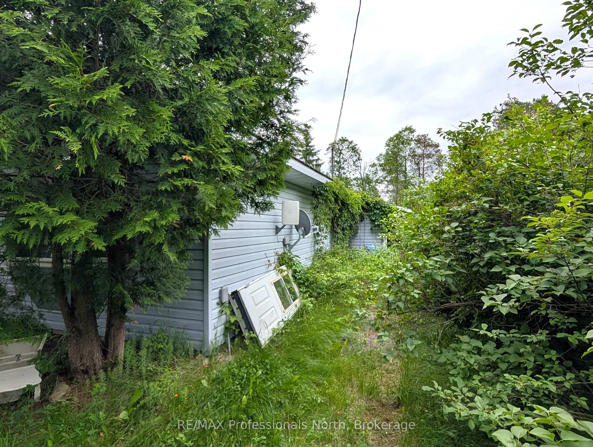 Photo 2 of 47 Riverside Avenue, South River — HOMEH