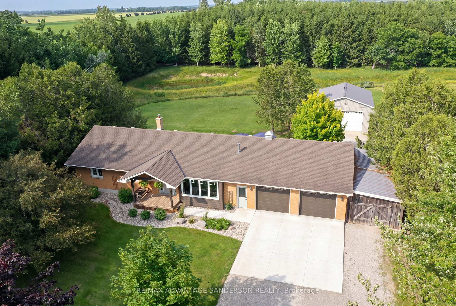 Photo 3 of 25348 Nairn Road, Middlesex Centre, Rural Middlesex Centre — HOMEH