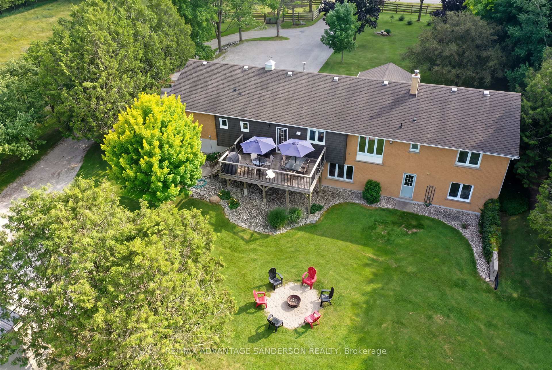 Photo 5 of 25348 Nairn Road, Middlesex Centre, Rural Middlesex Centre — HOMEH