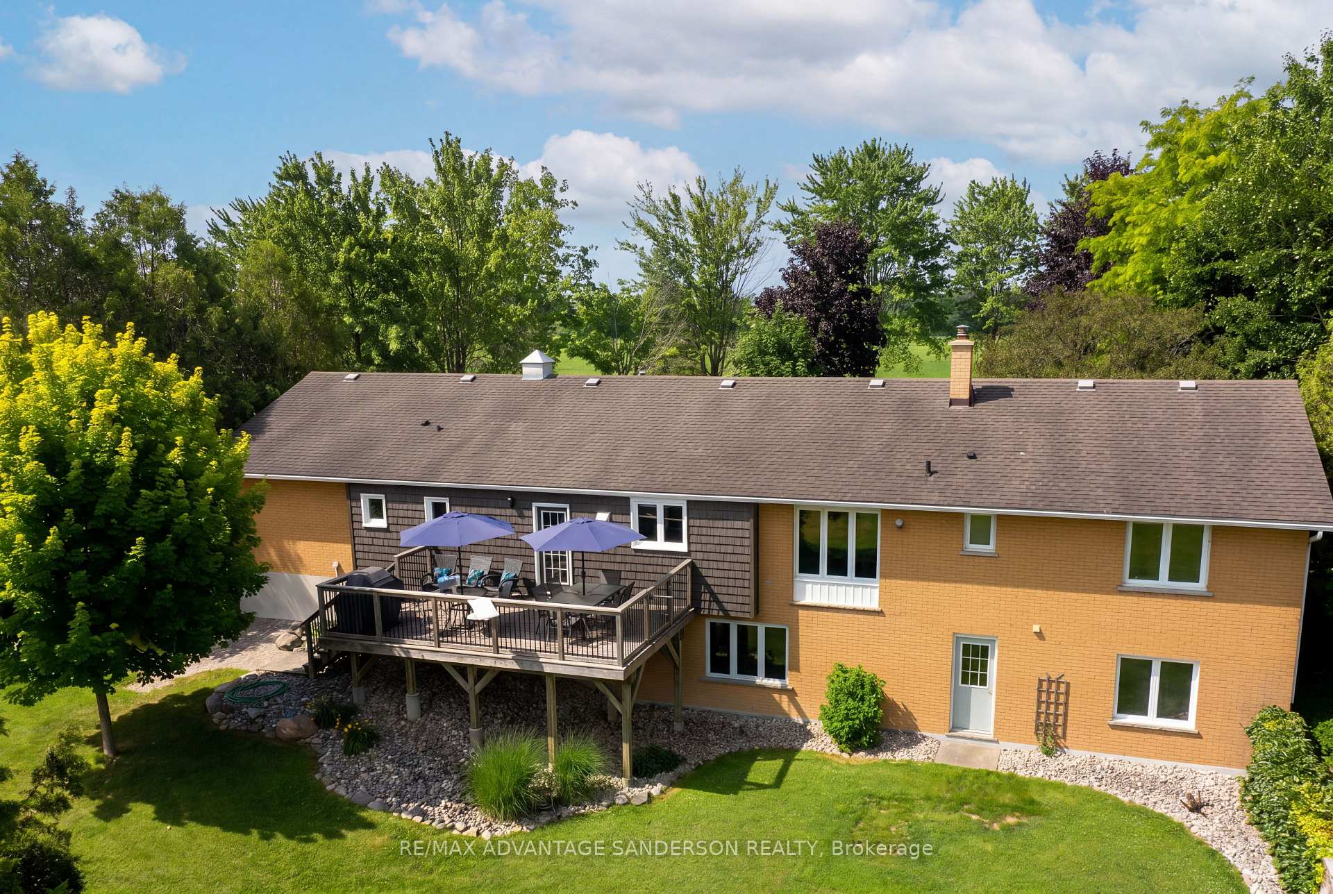 Photo 8 of 25348 Nairn Road, Middlesex Centre, Rural Middlesex Centre — HOMEH