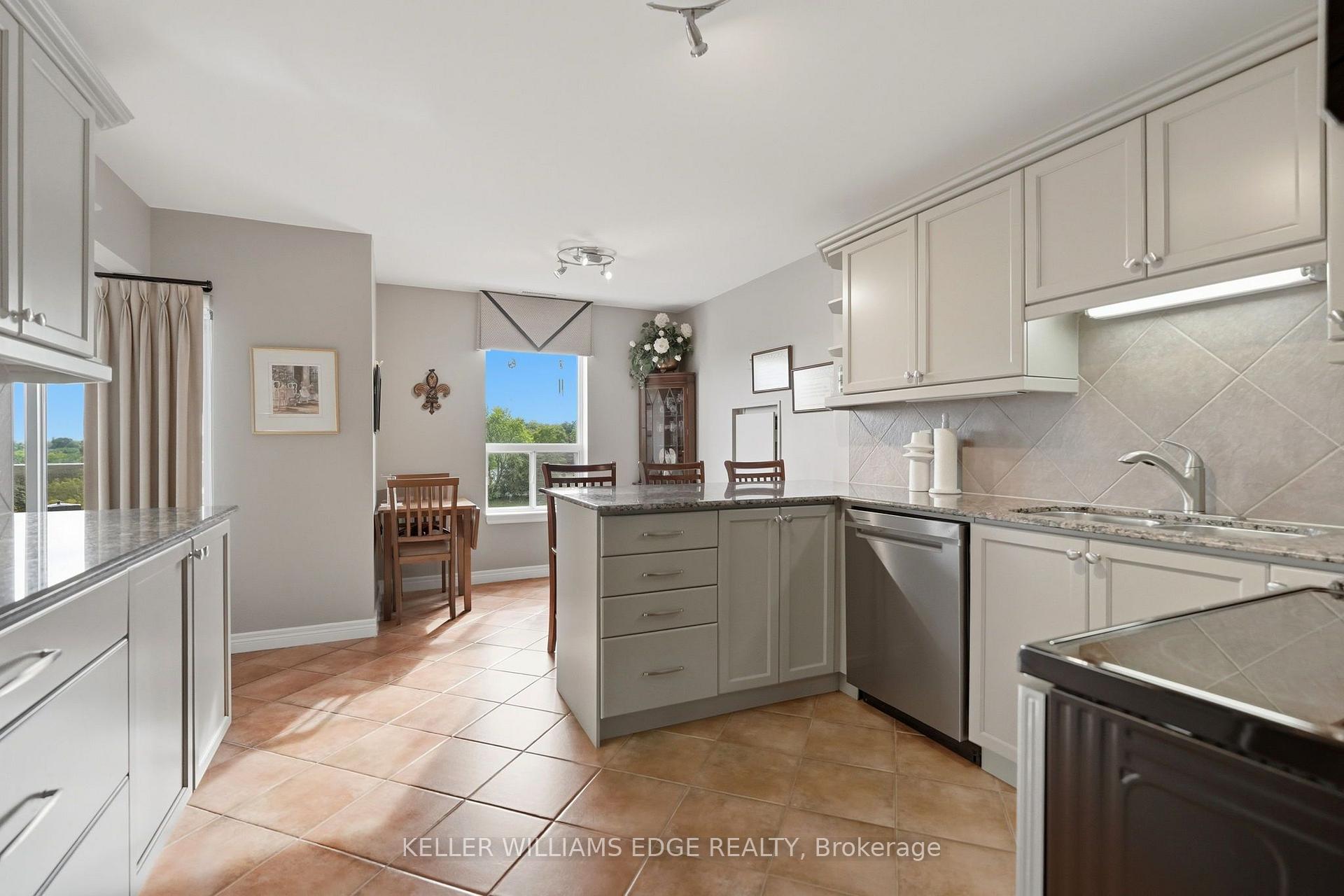 Photo 15 of Unit 613, 2085 Amherst Heights Drive, Burlington, Brant Hills — HOMEH