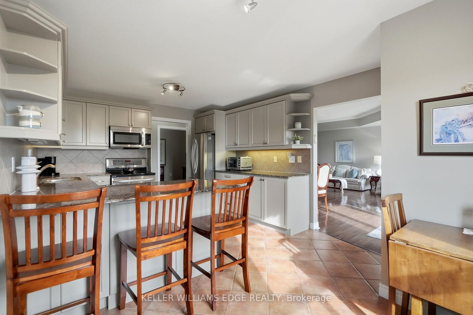 Photo 17 of Unit 613, 2085 Amherst Heights Drive, Burlington, Brant Hills — HOMEH