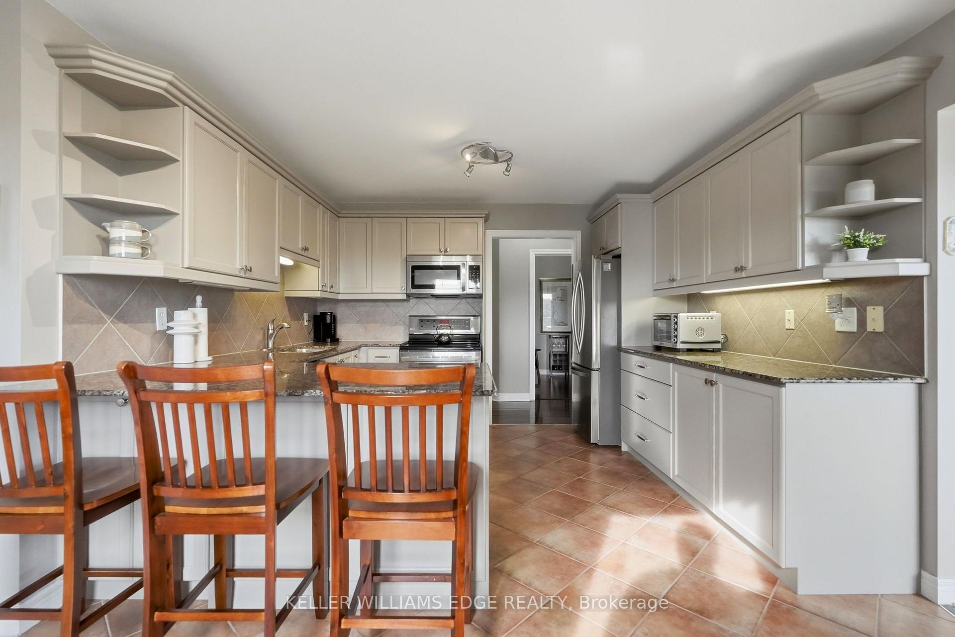 Photo 18 of Unit 613, 2085 Amherst Heights Drive, Burlington, Brant Hills — HOMEH