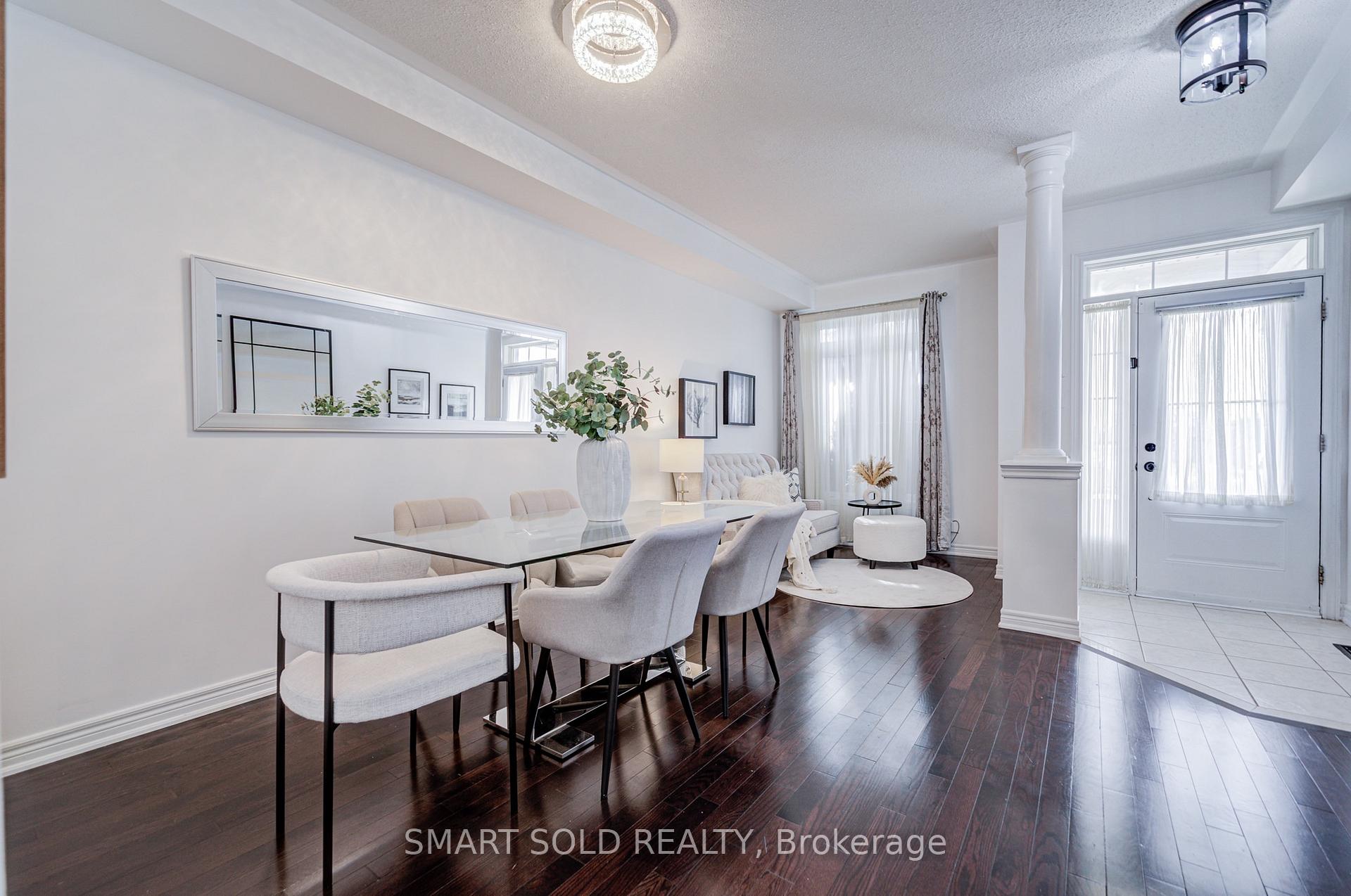 Photo 12 of 3 Chao Crescent, Richmond Hill, Oak Ridges — HOMEH