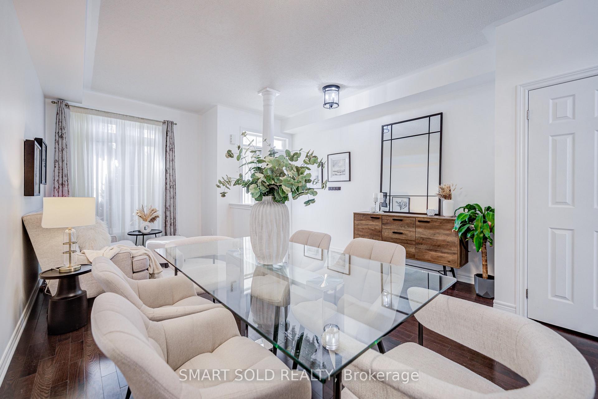 Photo 13 of 3 Chao Crescent, Richmond Hill, Oak Ridges — HOMEH
