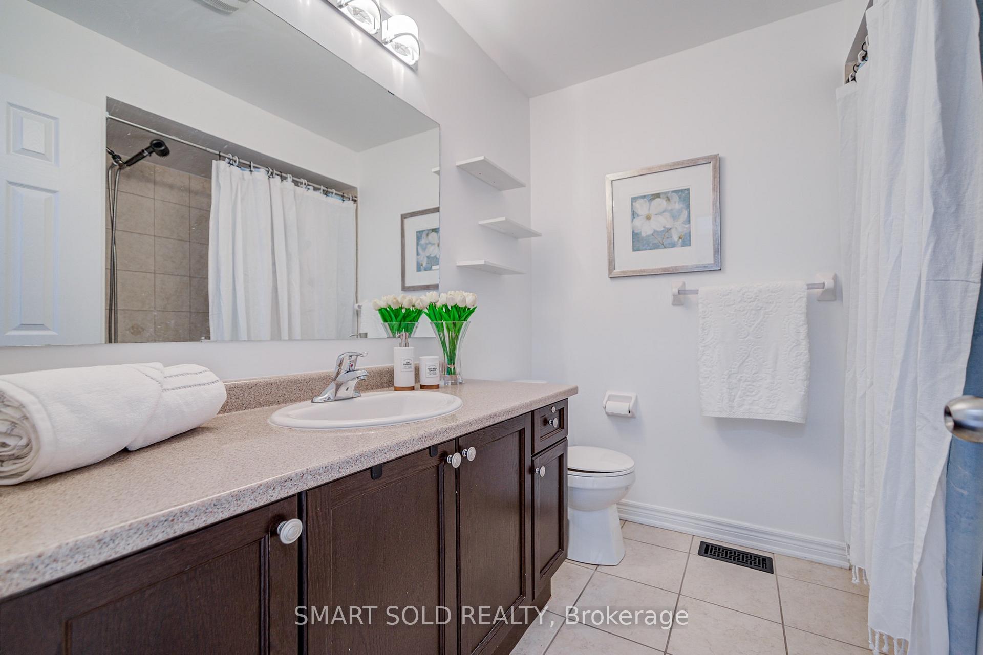 Photo 38 of 3 Chao Crescent, Richmond Hill, Oak Ridges — HOMEH