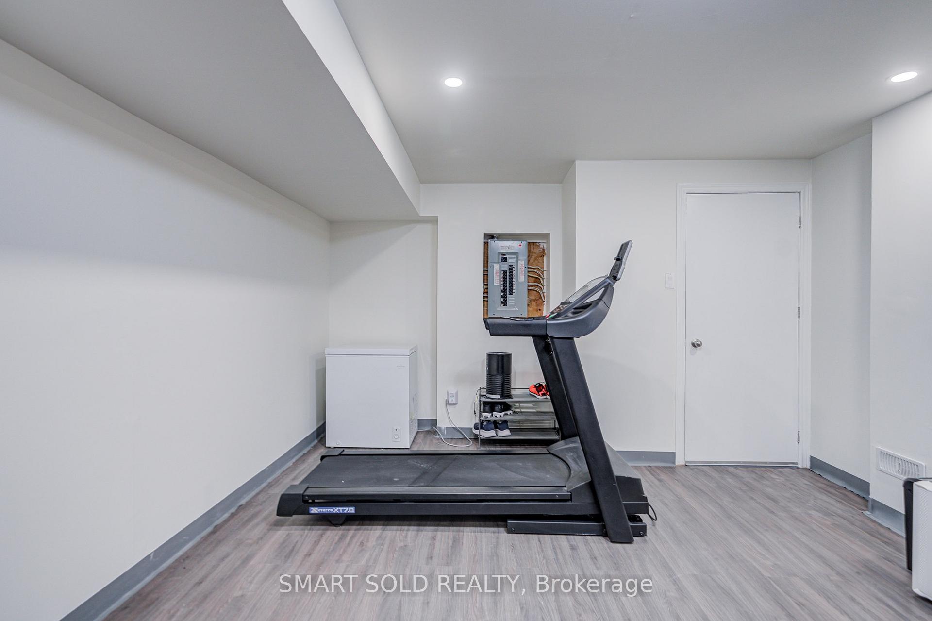 Photo 43 of 3 Chao Crescent, Richmond Hill, Oak Ridges — HOMEH