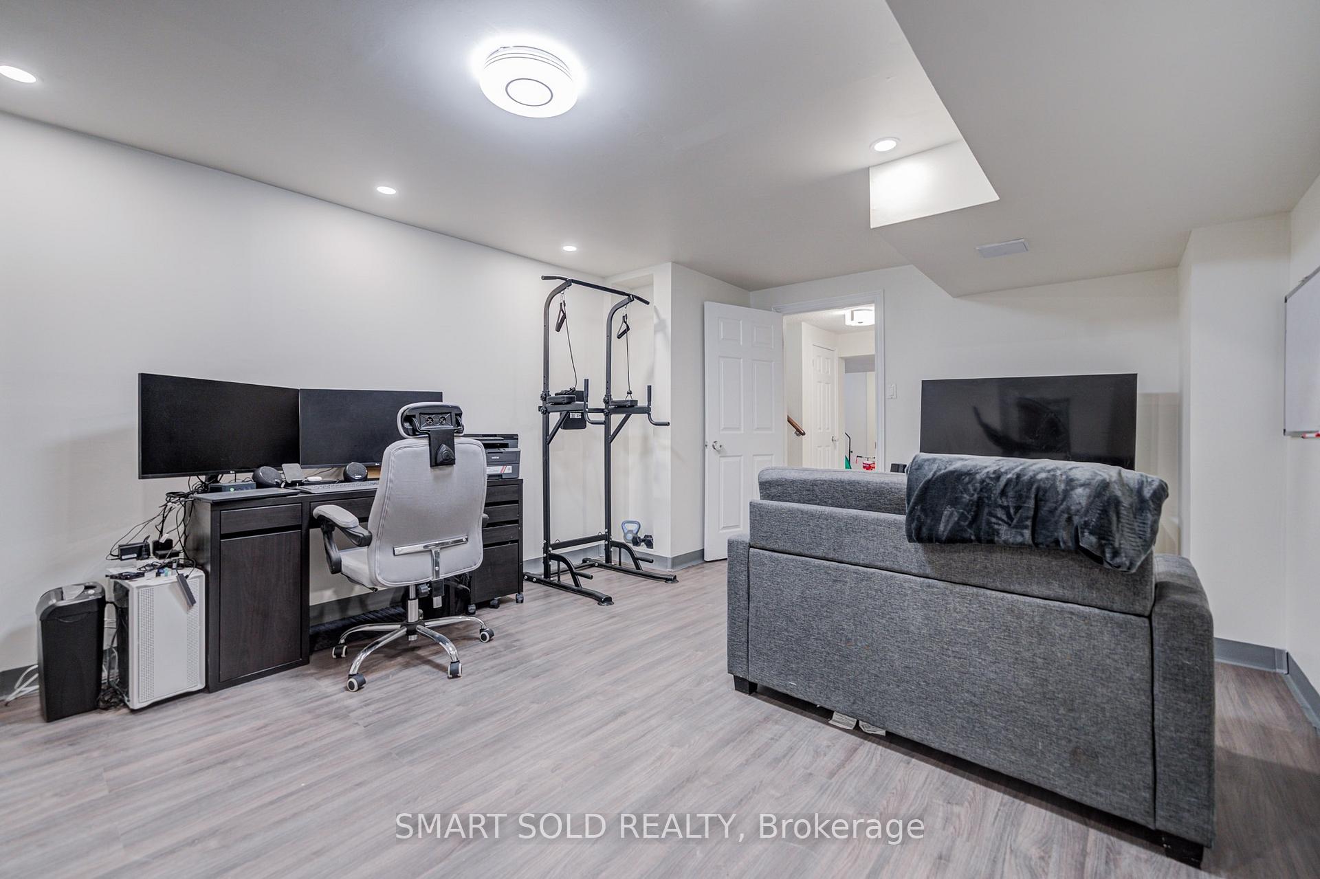 Photo 45 of 3 Chao Crescent, Richmond Hill, Oak Ridges — HOMEH