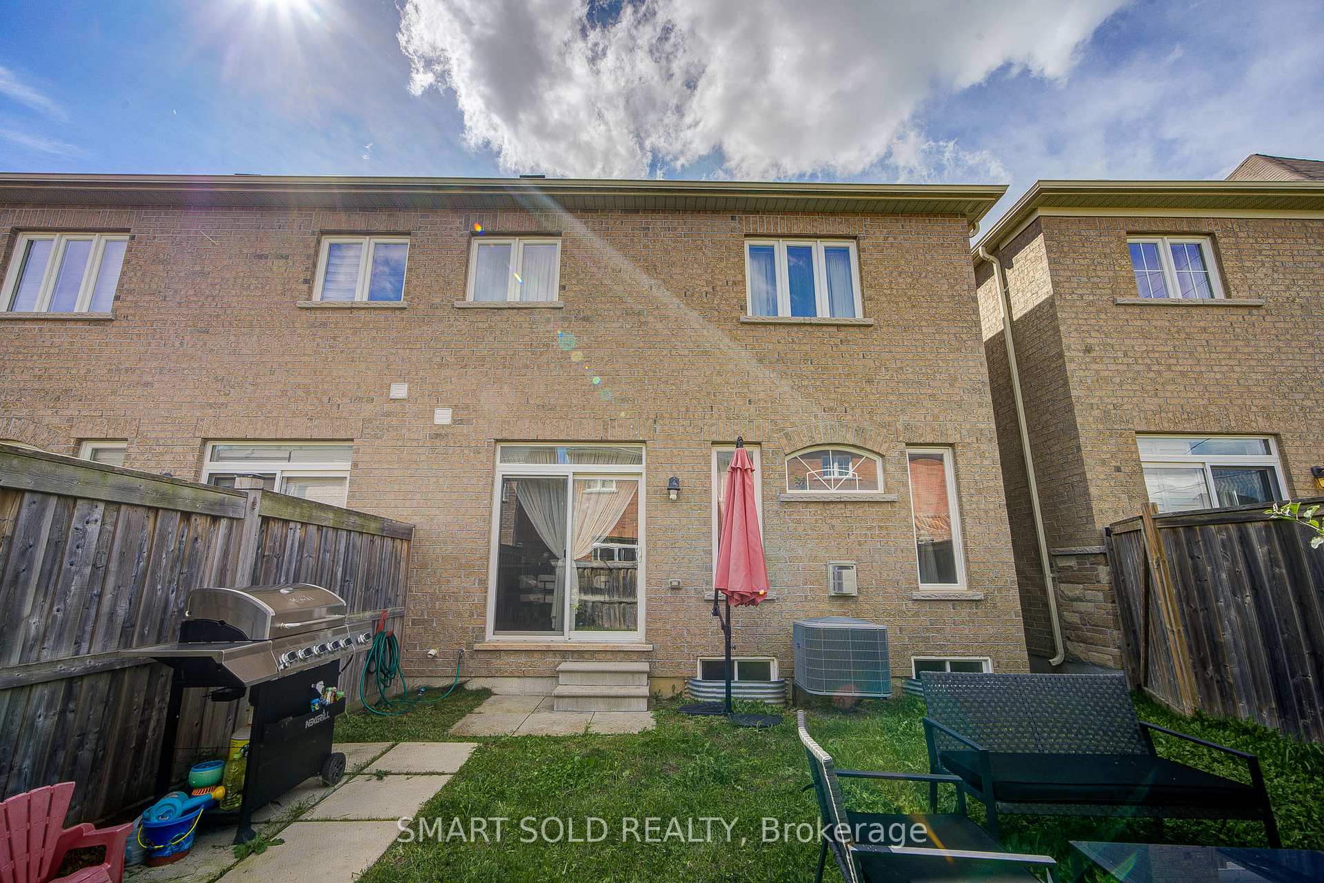 Photo 48 of 3 Chao Crescent, Richmond Hill, Oak Ridges — HOMEH