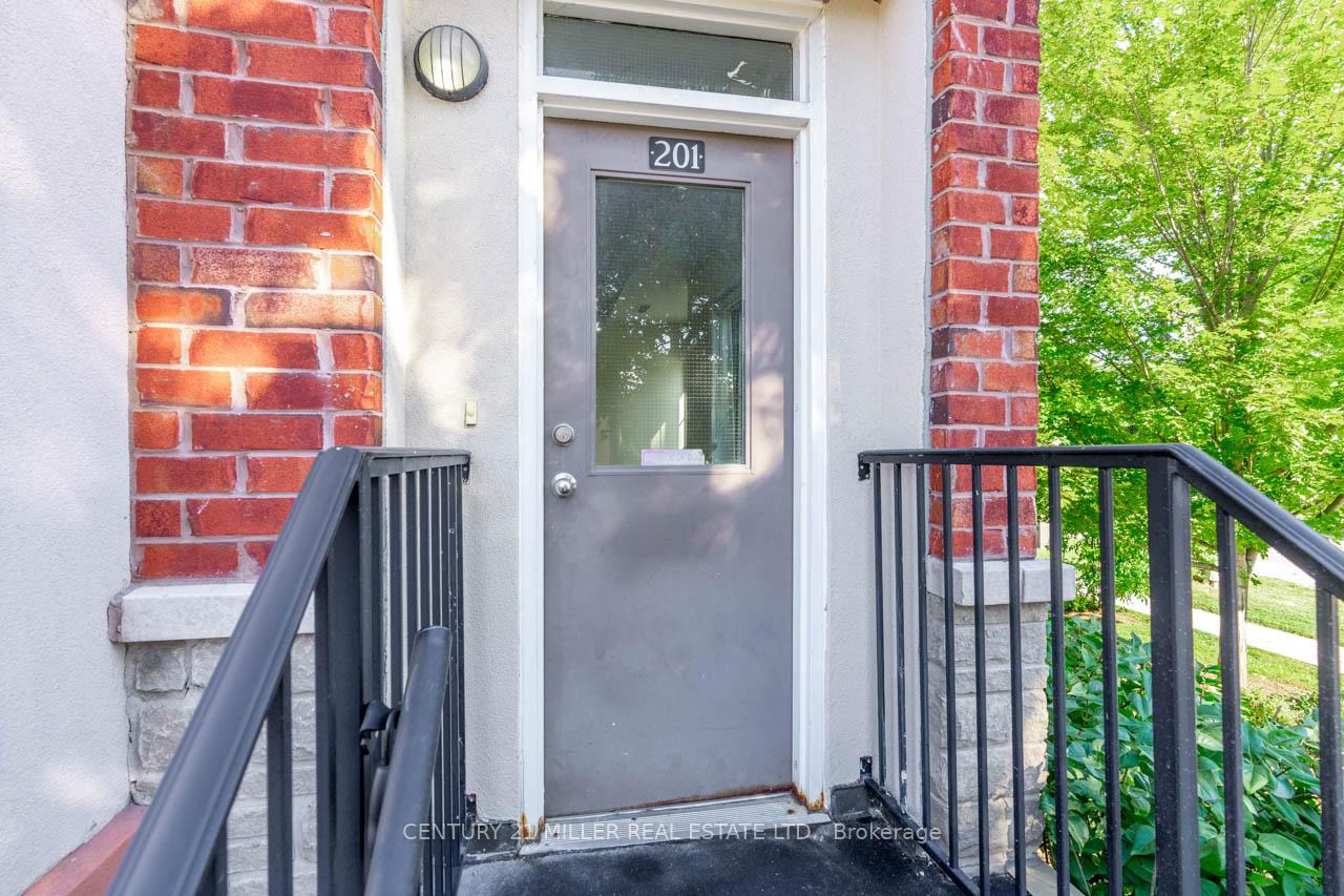 Photo 3 of Unit 201, 174 Bronte Street S, Milton, Old Milton — HOMEH