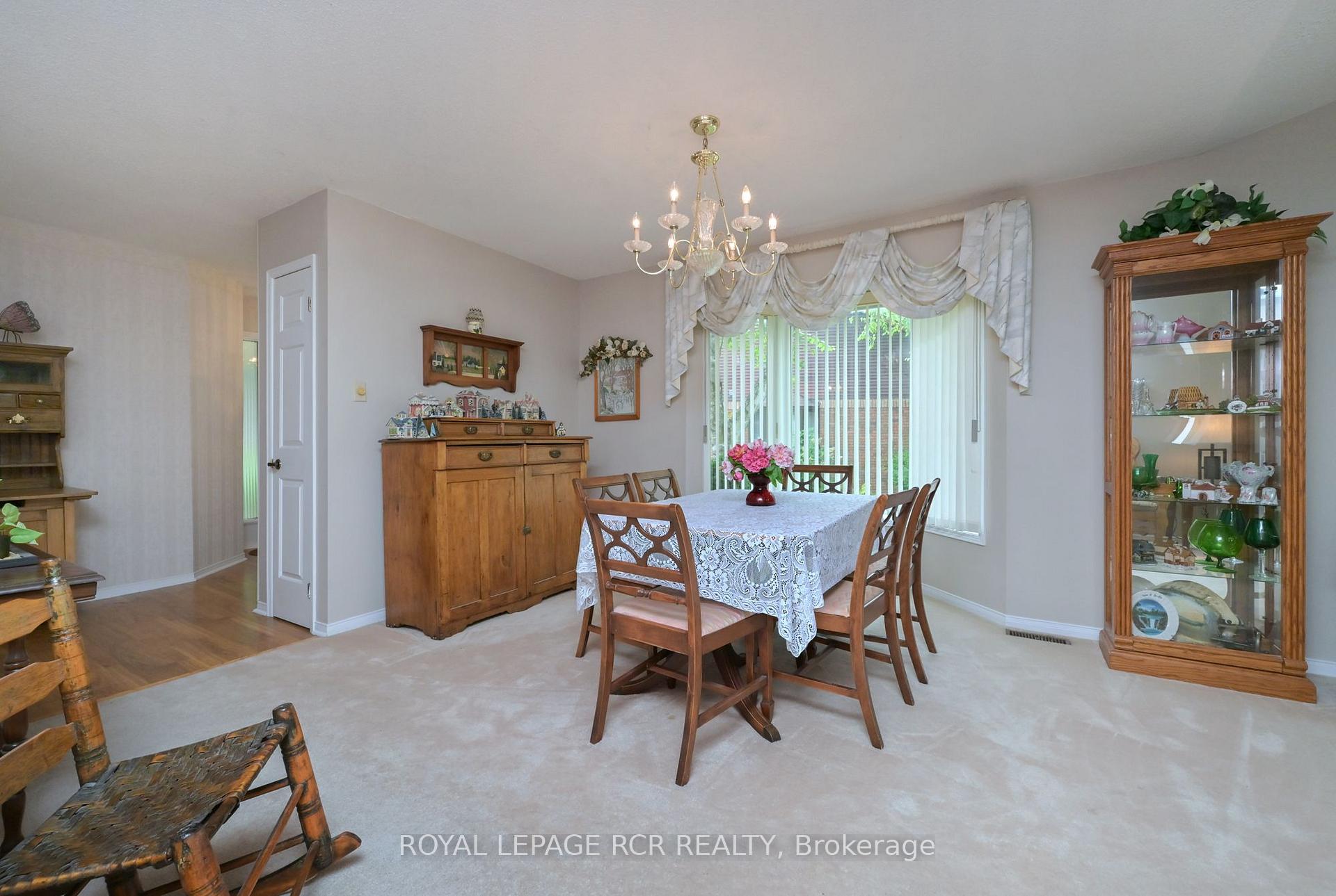 Photo 9 of 7 Dell Arbor Crescent, New Tecumseth, Alliston — HOMEH