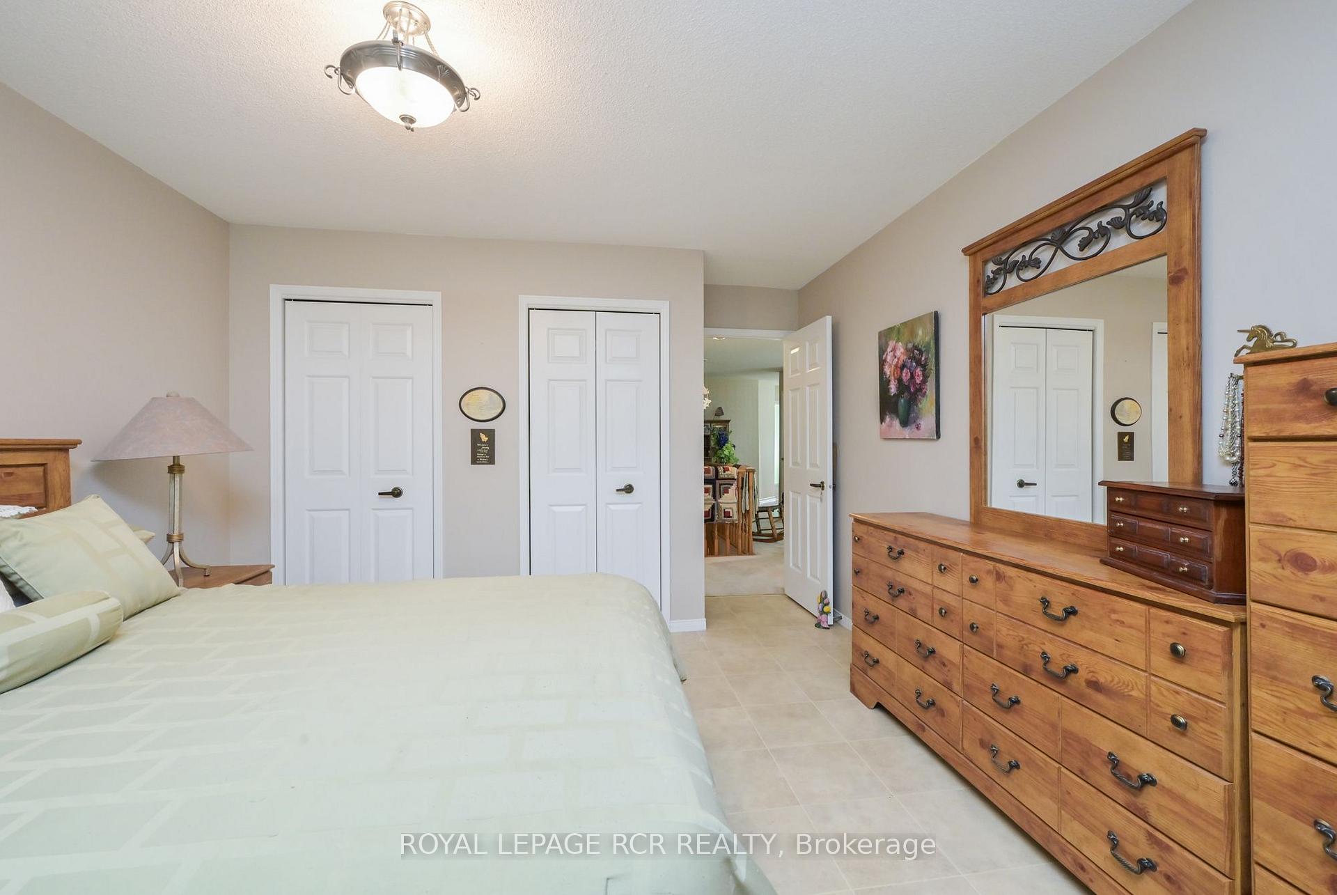 Photo 16 of 7 Dell Arbor Crescent, New Tecumseth, Alliston — HOMEH
