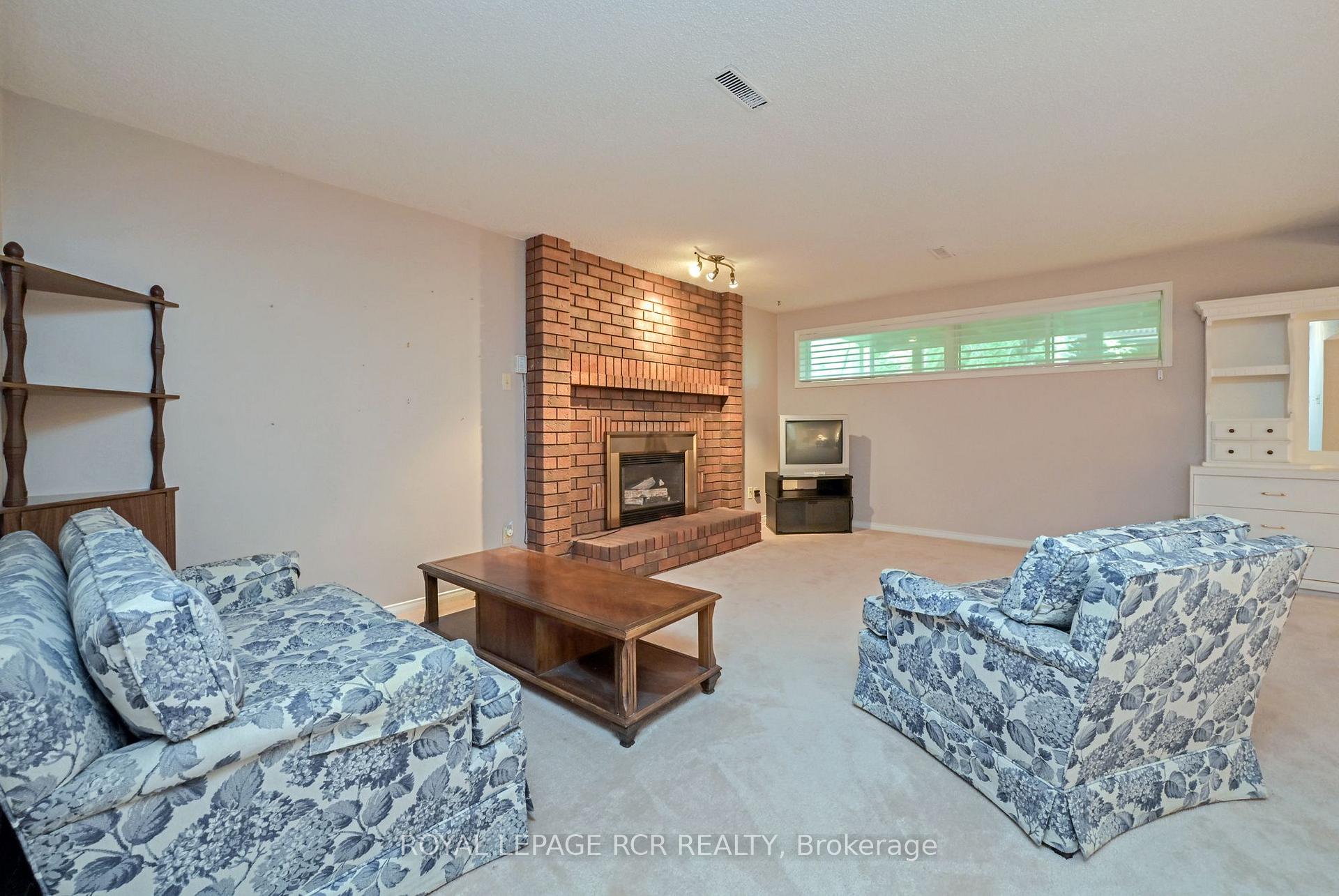 Photo 19 of 7 Dell Arbor Crescent, New Tecumseth, Alliston — HOMEH