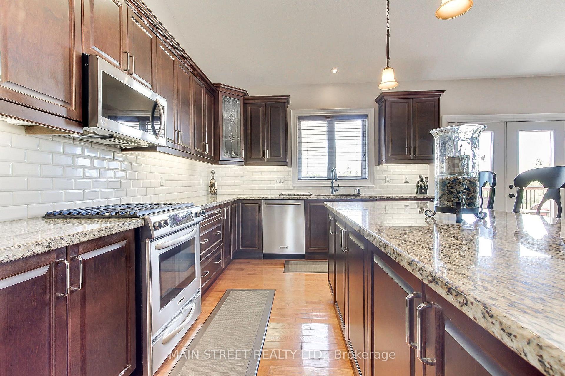 Photo 10 of 13 Brolley Crescent, Essa, Thornton — HOMEH