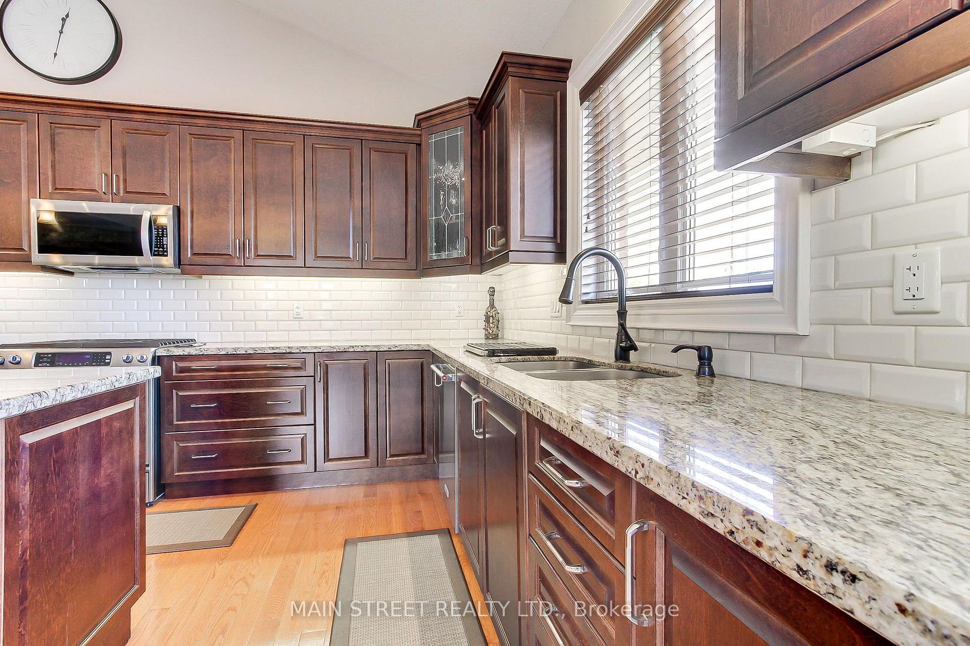 Photo 11 of 13 Brolley Crescent, Essa, Thornton — HOMEH