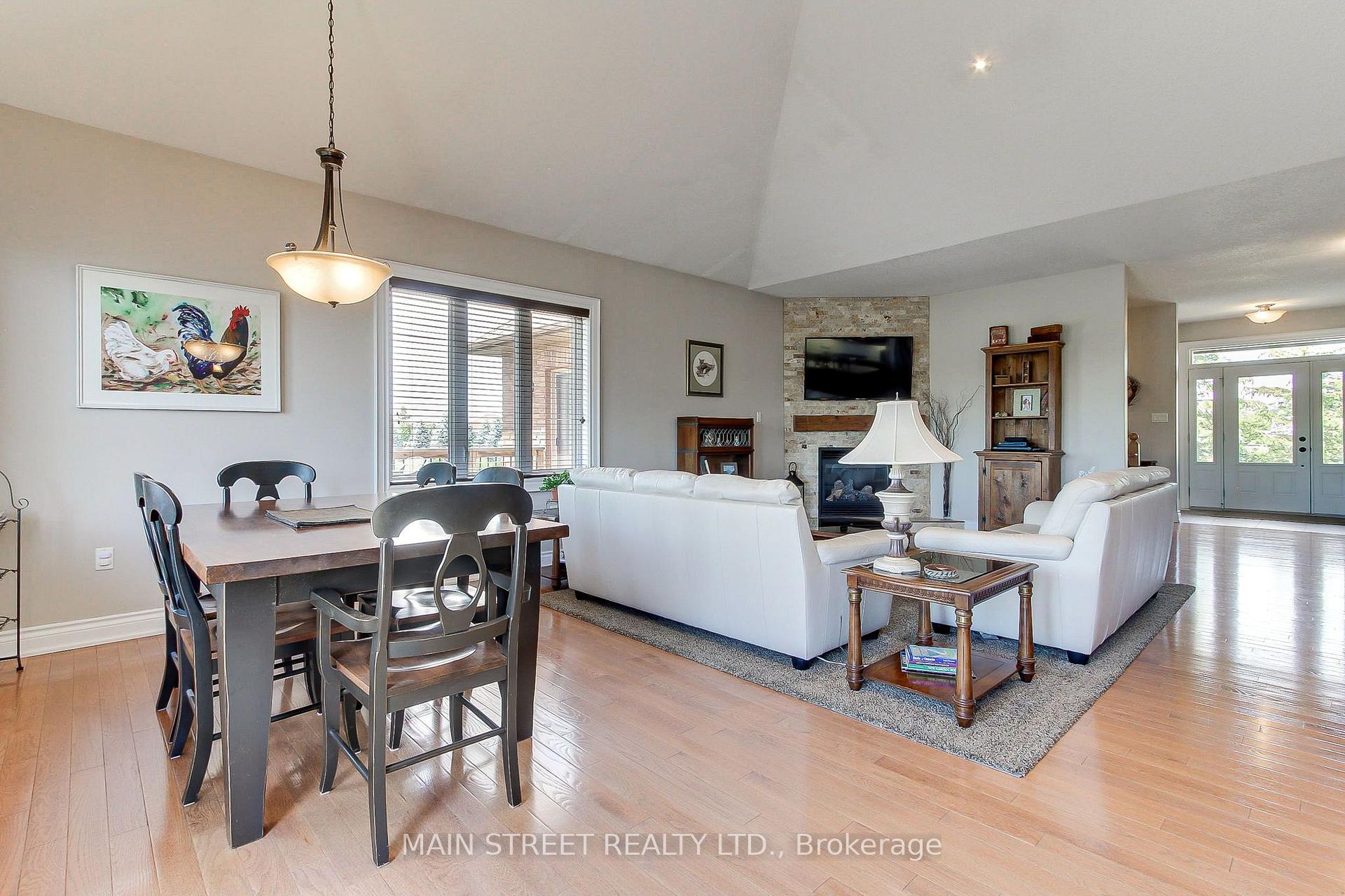Photo 15 of 13 Brolley Crescent, Essa, Thornton — HOMEH