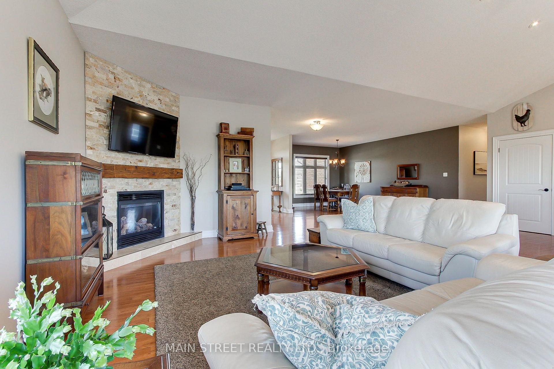 Photo 16 of 13 Brolley Crescent, Essa, Thornton — HOMEH