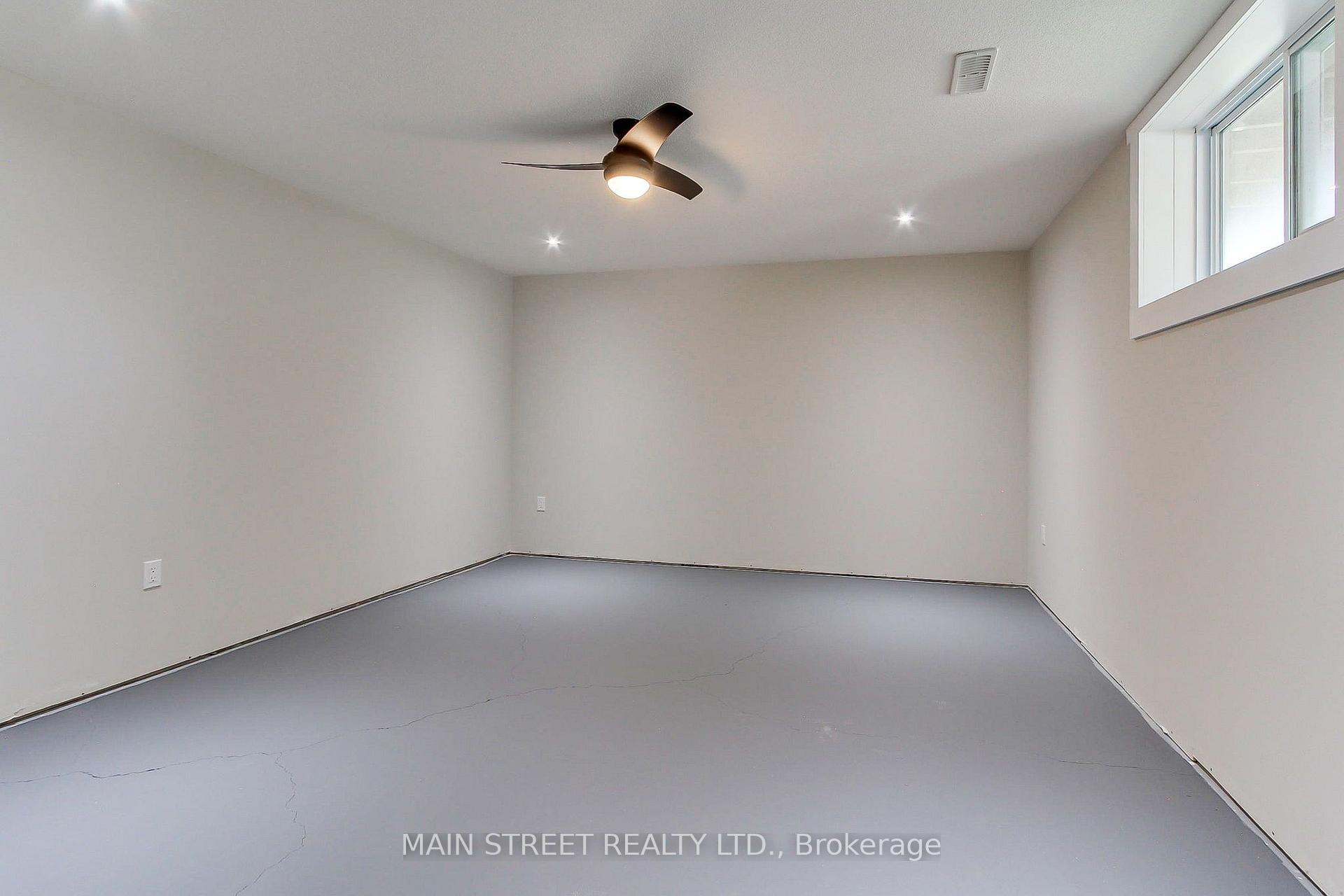 Photo 33 of 13 Brolley Crescent, Essa, Thornton — HOMEH