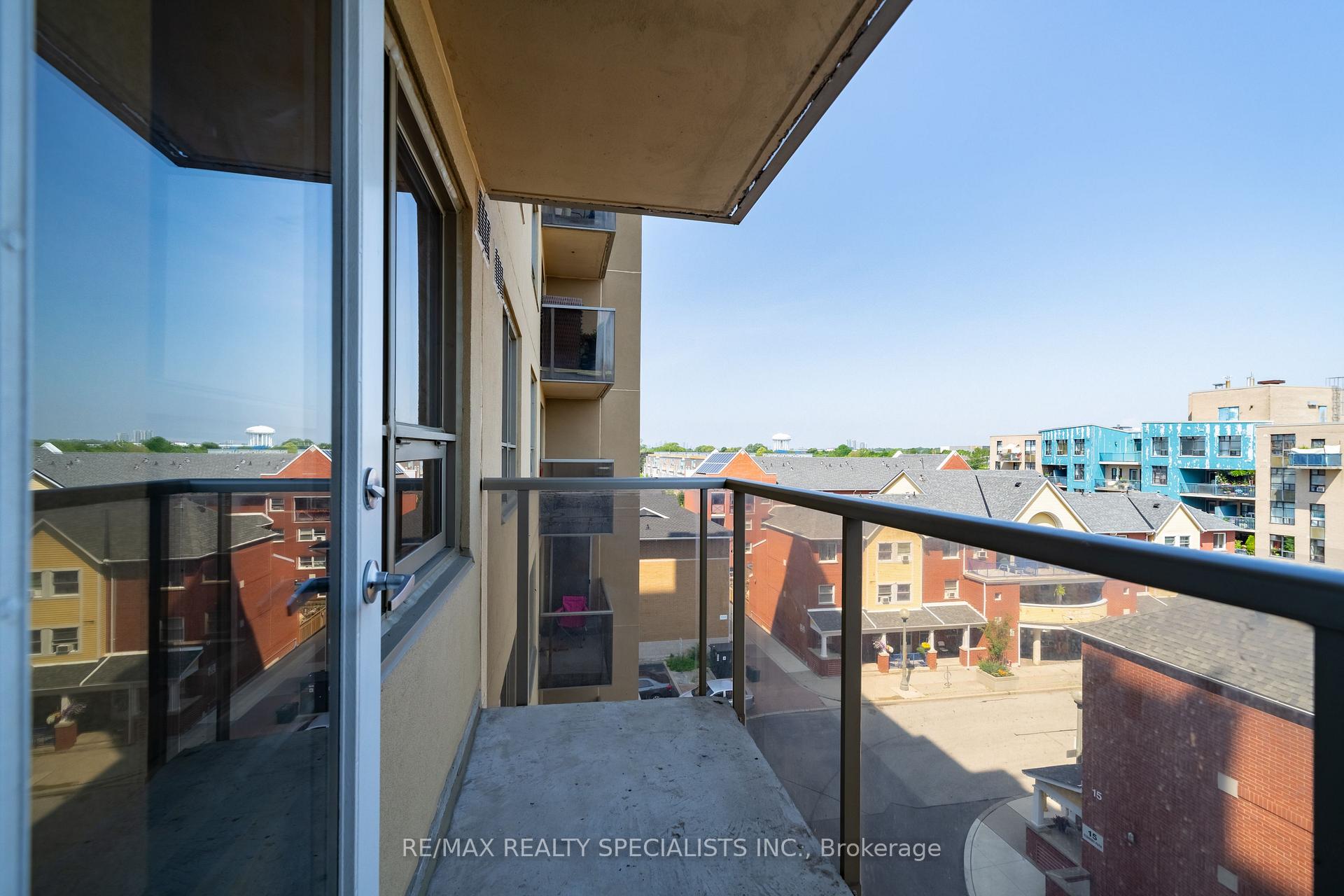 Photo 15 of Unit 514, 4 Elsinore Path, Etobicoke, New Toronto — HOMEH